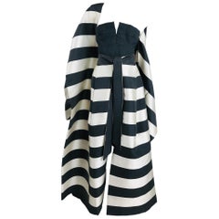 Vintage Oscar De La Renta Falda de seda a rayas abierta por delante Chal y vestido