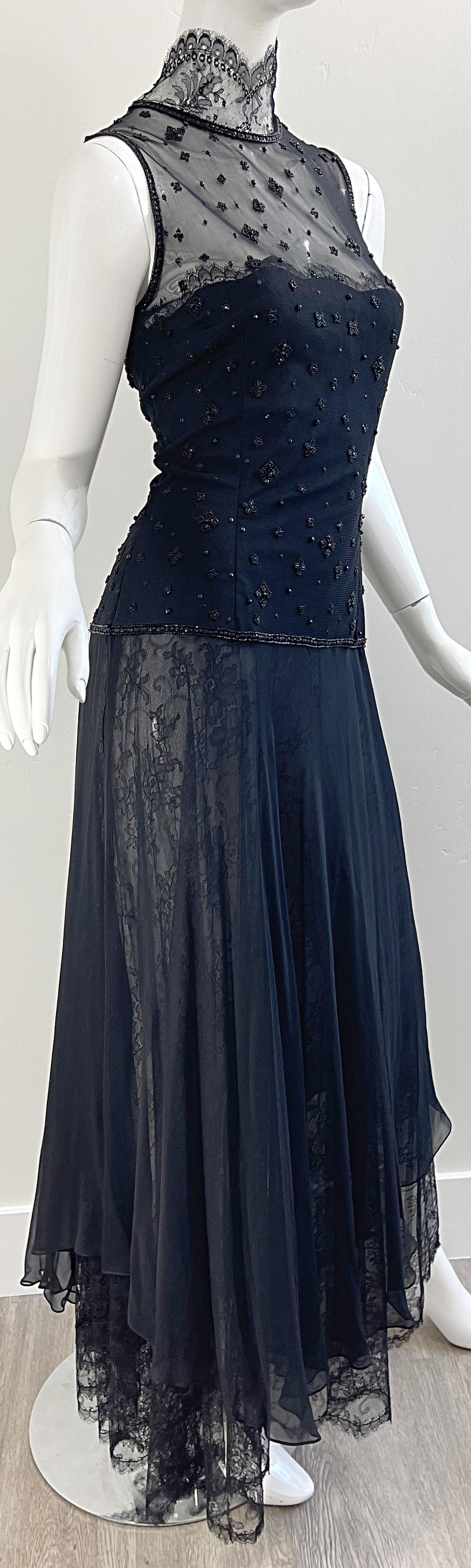 Vintage Oscar de la Renta Sheer Size 10 / 12 Black Silk Chantilly Lace Gown  For Sale 10