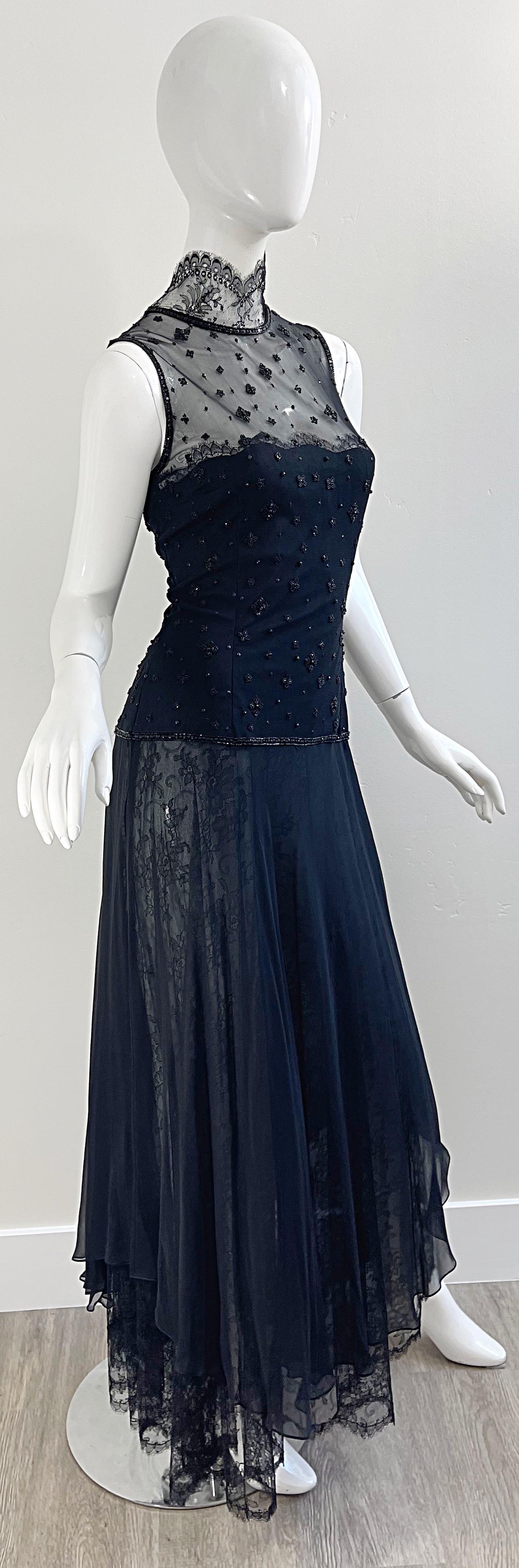 Vintage Oscar de la Renta Sheer Size 10 / 12 Black Silk Chantilly Lace Gown  For Sale 3