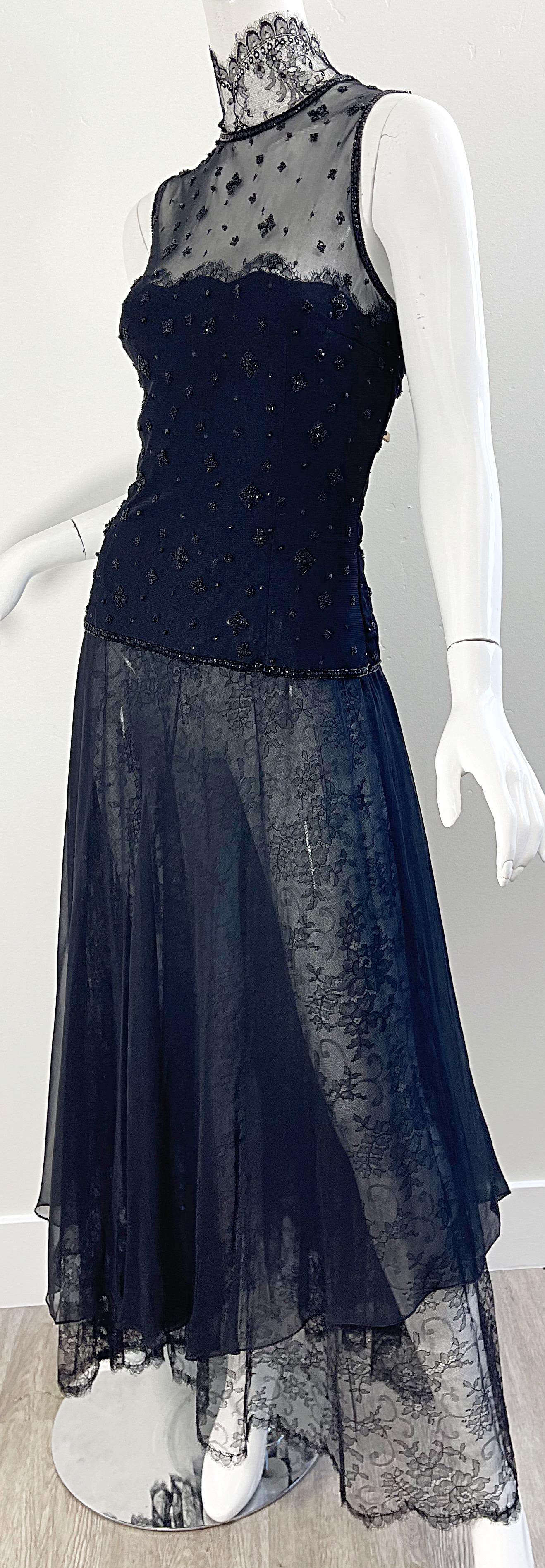Vintage Oscar de la Renta Sheer Size 10 / 12 Black Silk Chantilly Lace Gown  For Sale 4