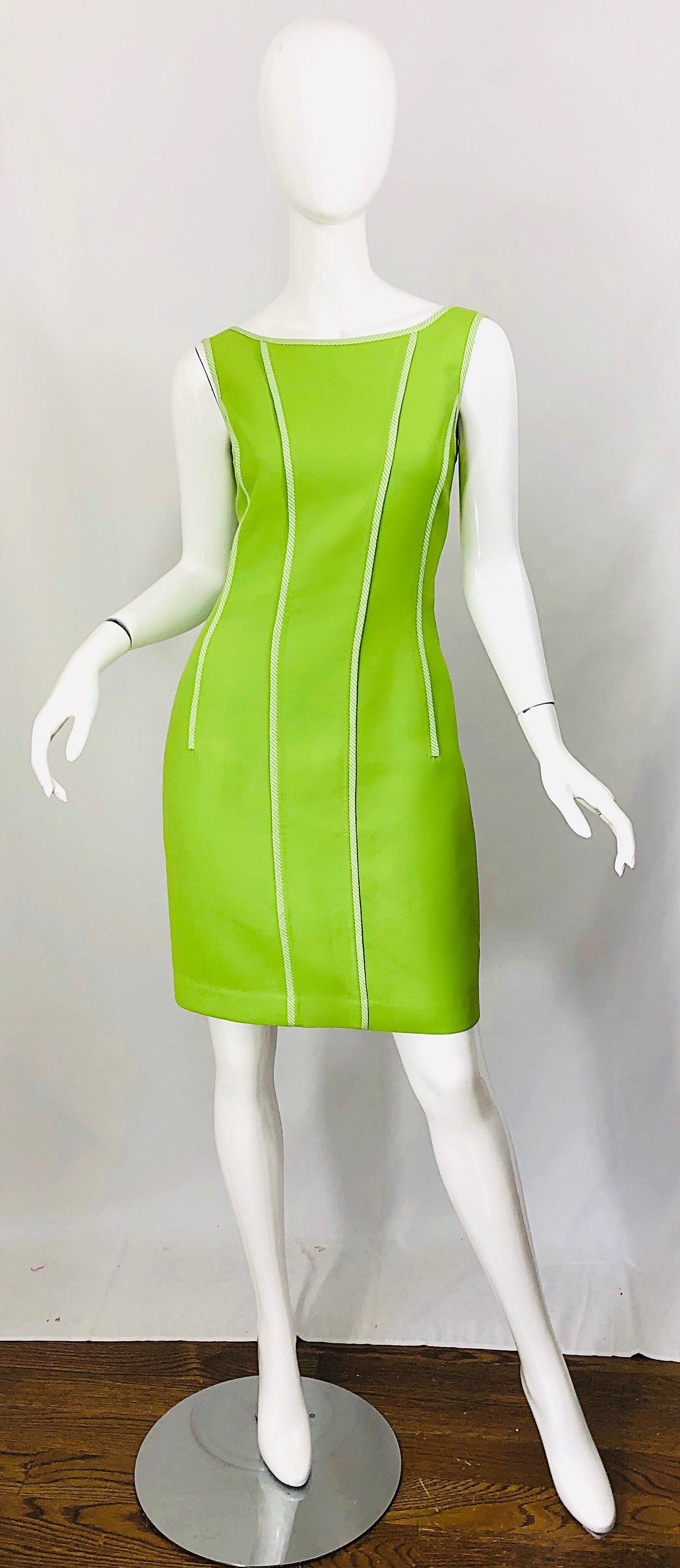 Vintage Oscar de la Renta Size 8 1990s Lime Green Gingham 90s Sheath Dress In Excellent Condition In San Diego, CA