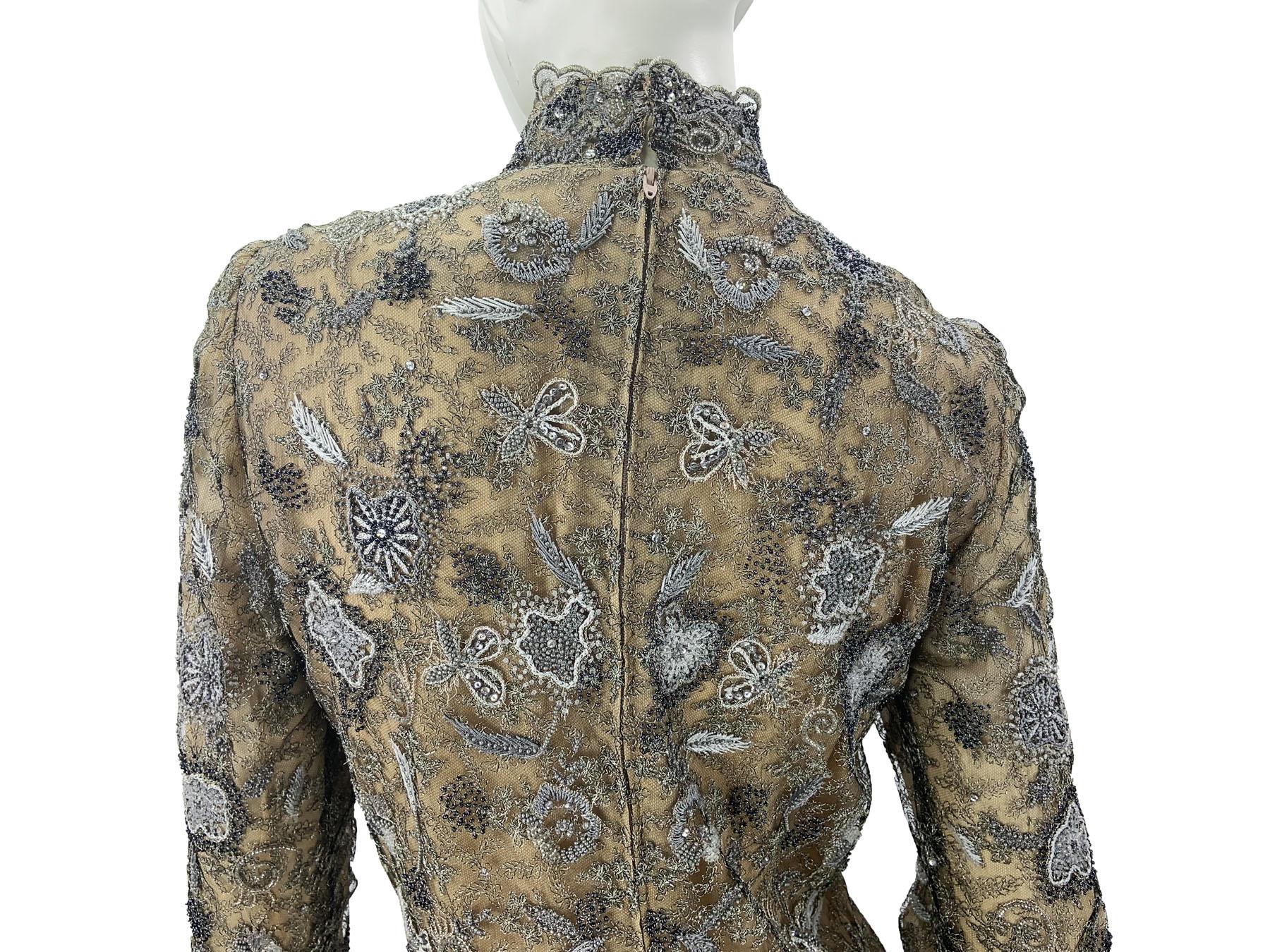 Robe vintage Oscar de la Renta gris fumé métallisé entièrement ornée de dentelle 10 en vente 6