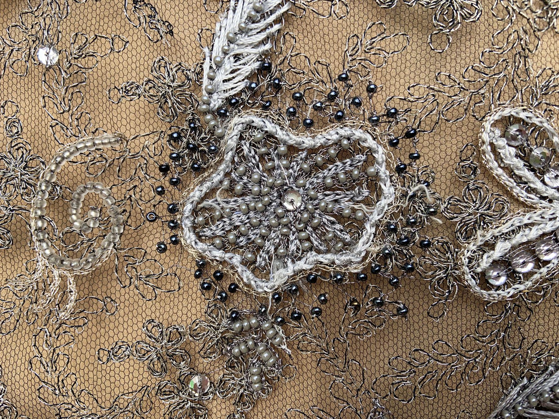 Vintage Oscar de la Renta Smoky Gray Metallic Lace Fully Embellished Dress 10 For Sale 12