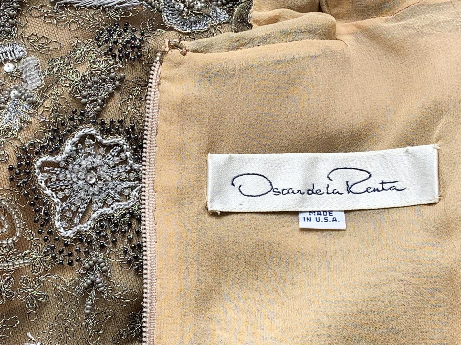 Robe vintage Oscar de la Renta gris fumé métallisé entièrement ornée de dentelle 10 en vente 14