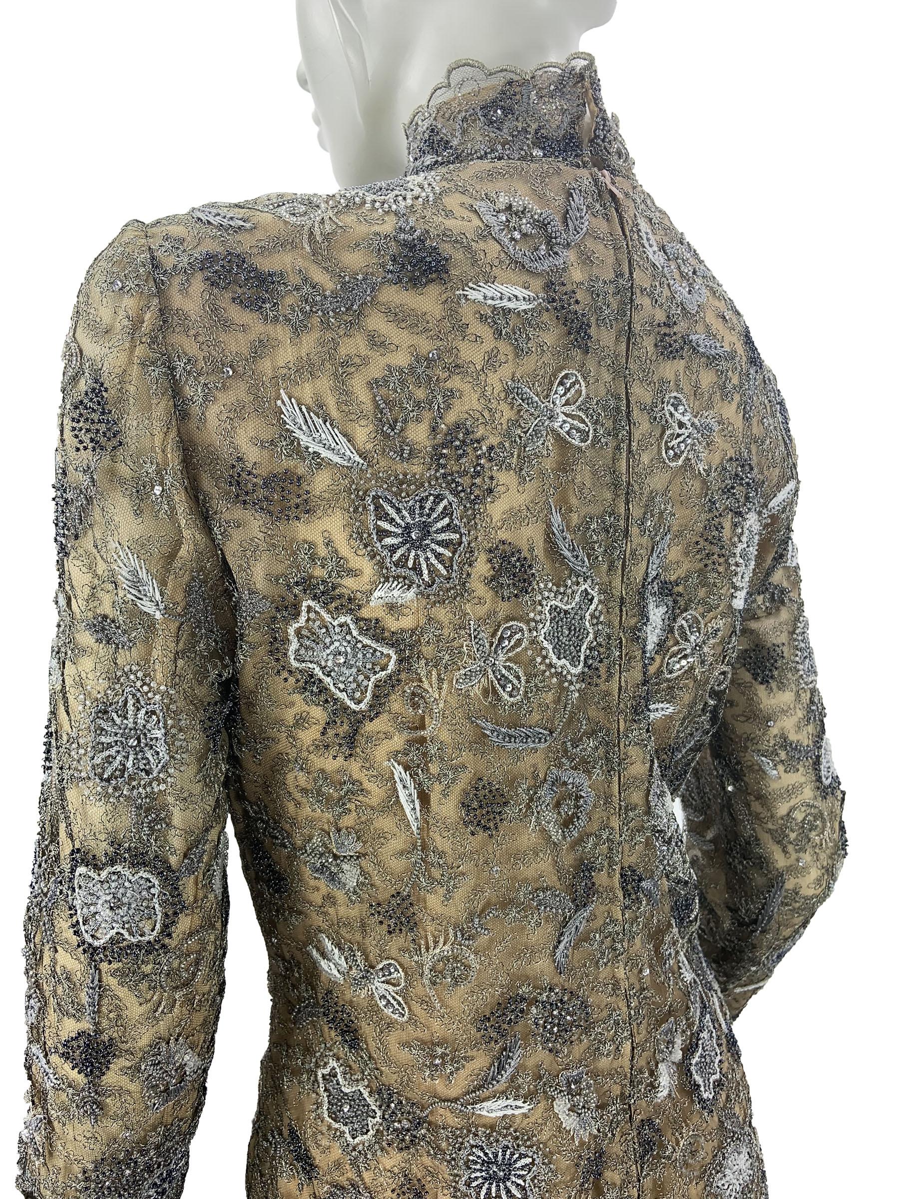 Robe vintage Oscar de la Renta gris fumé métallisé entièrement ornée de dentelle 10 en vente 4