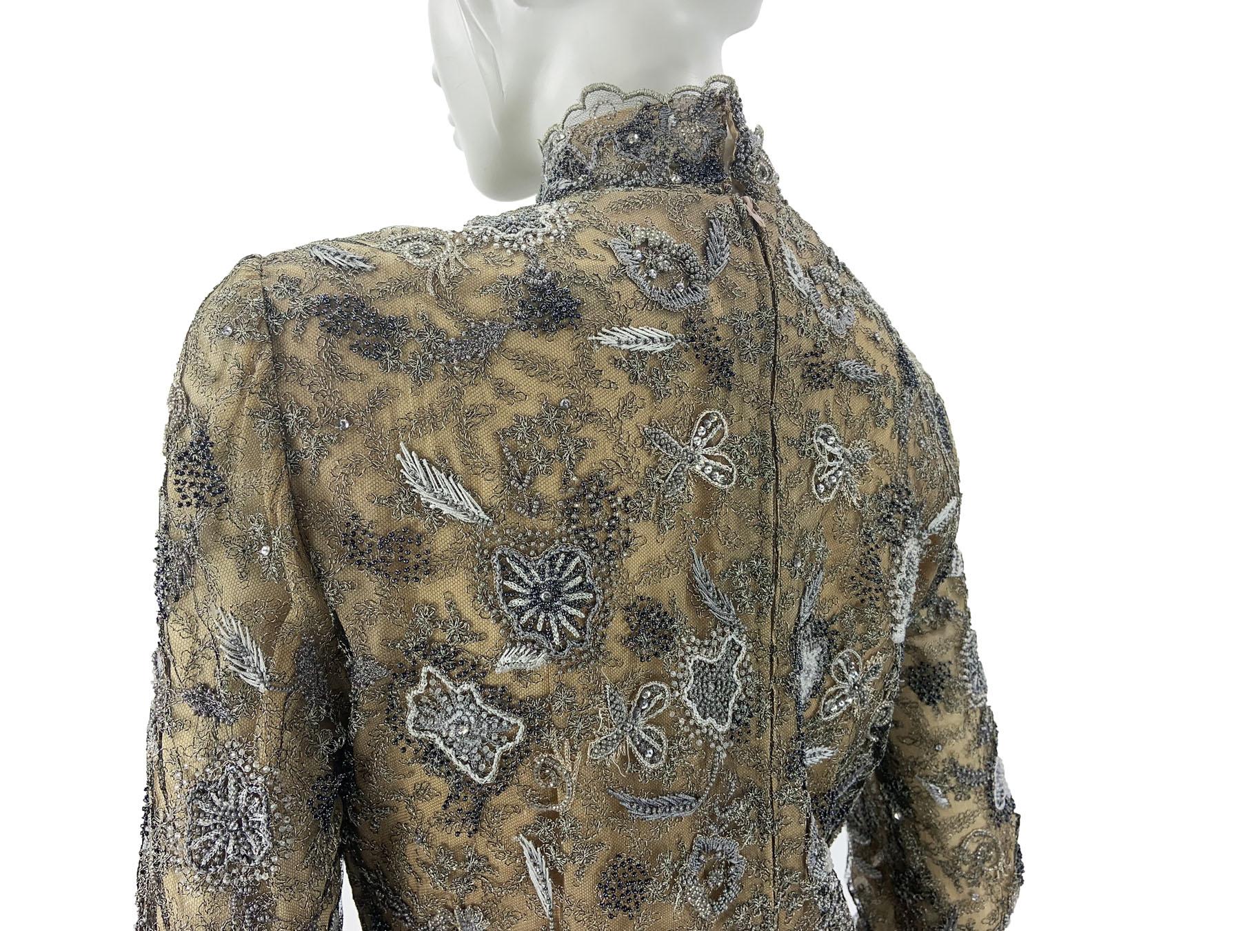 Robe vintage Oscar de la Renta gris fumé métallisé entièrement ornée de dentelle 10 en vente 5