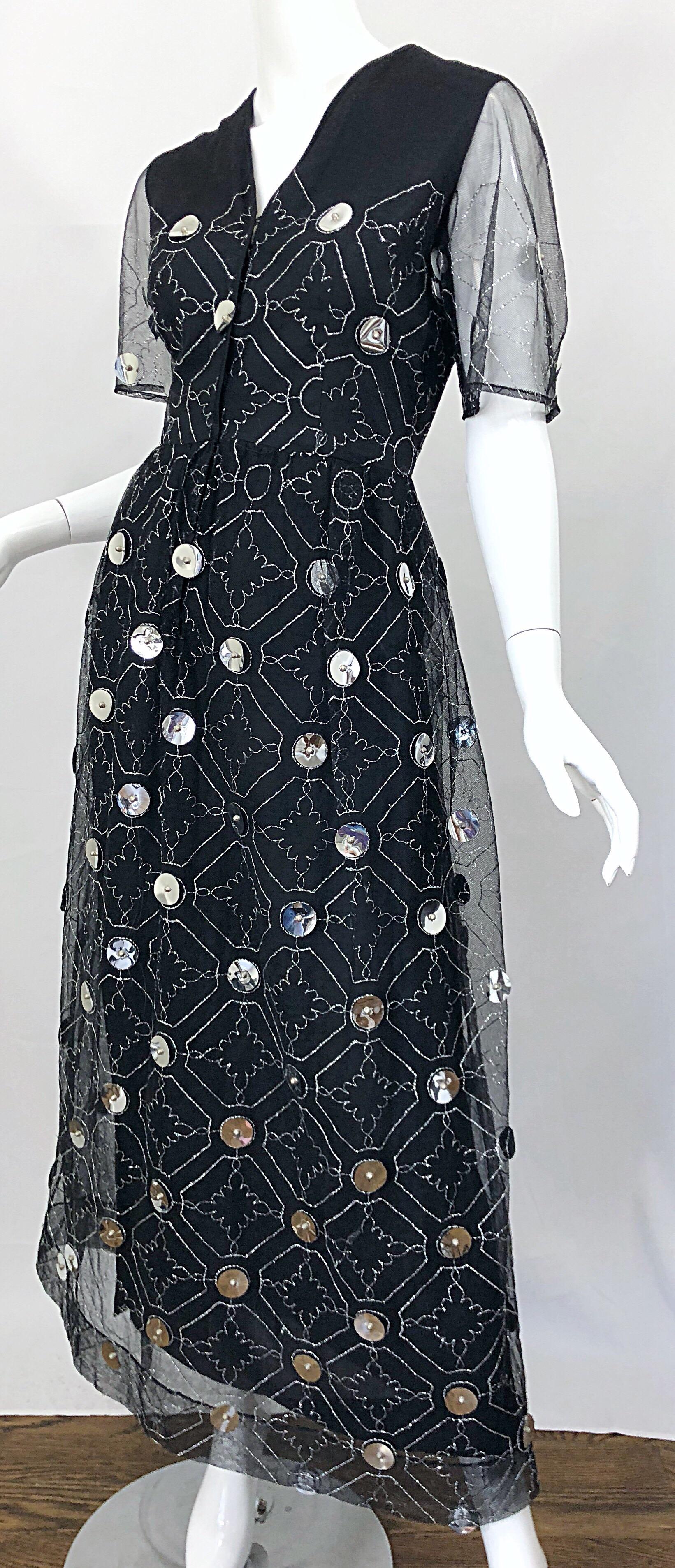 Vintage Oscar de la Renta Sz 8 10 1970s Black Tulle + Silver Pailletes 70s Gown im Zustand „Hervorragend“ in San Diego, CA