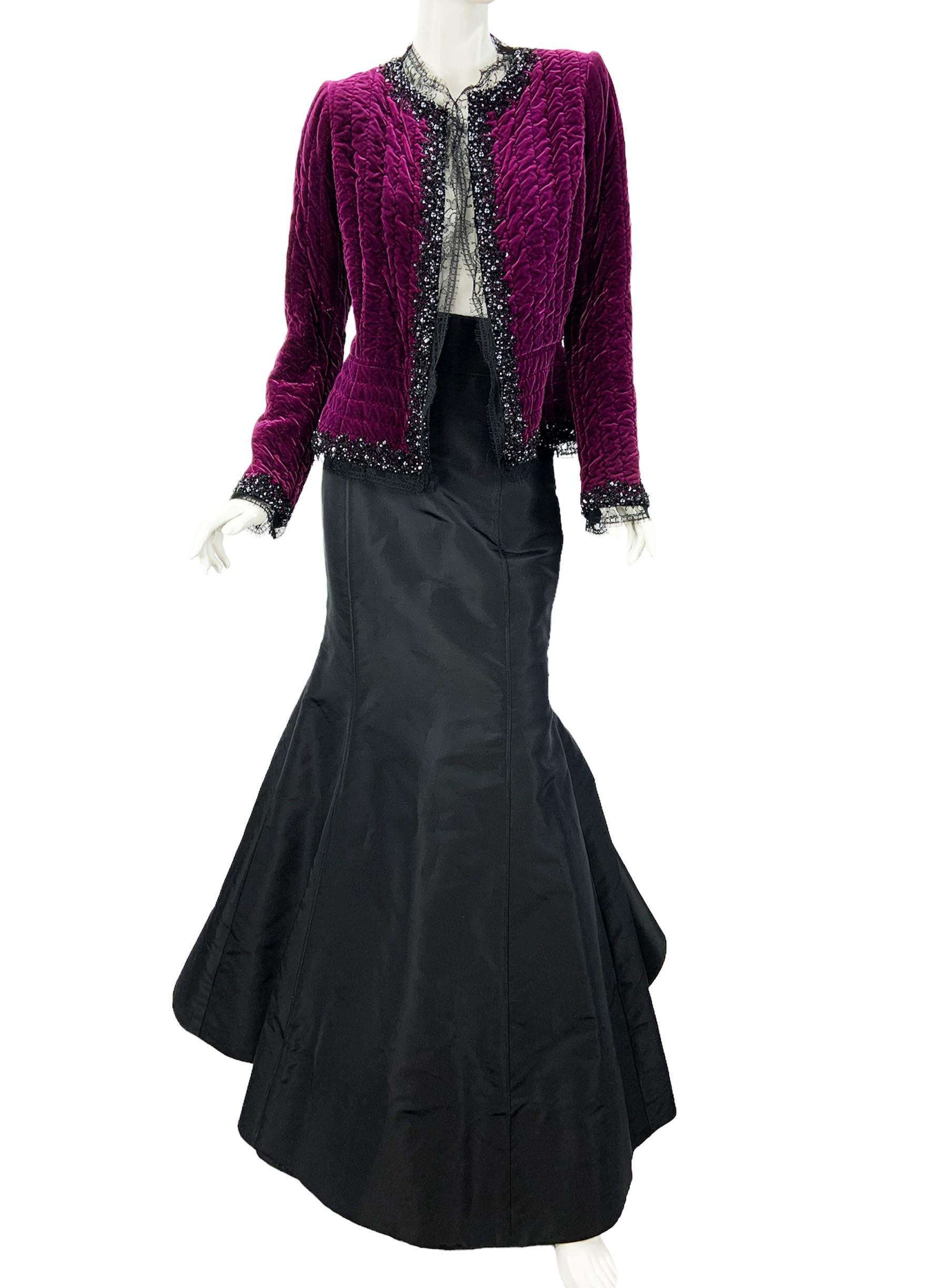 Vintage Oscar de la Renta Velvet Quilted Lace Beads Embellished Fitted Jacket  For Sale 5