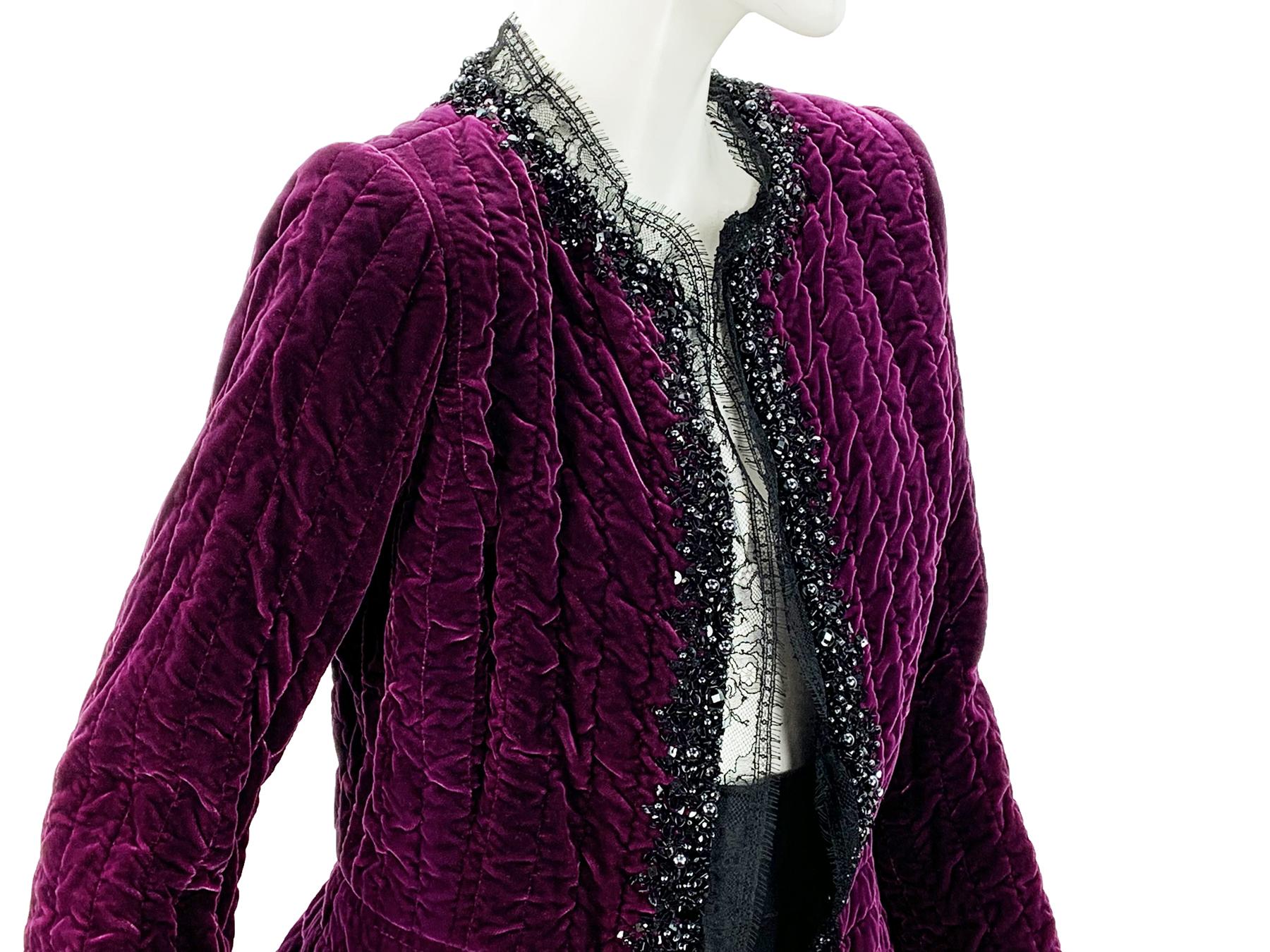 Vintage Oscar de la Renta Velvet Quilted Lace Beads Embellished Fitted Jacket  For Sale 1