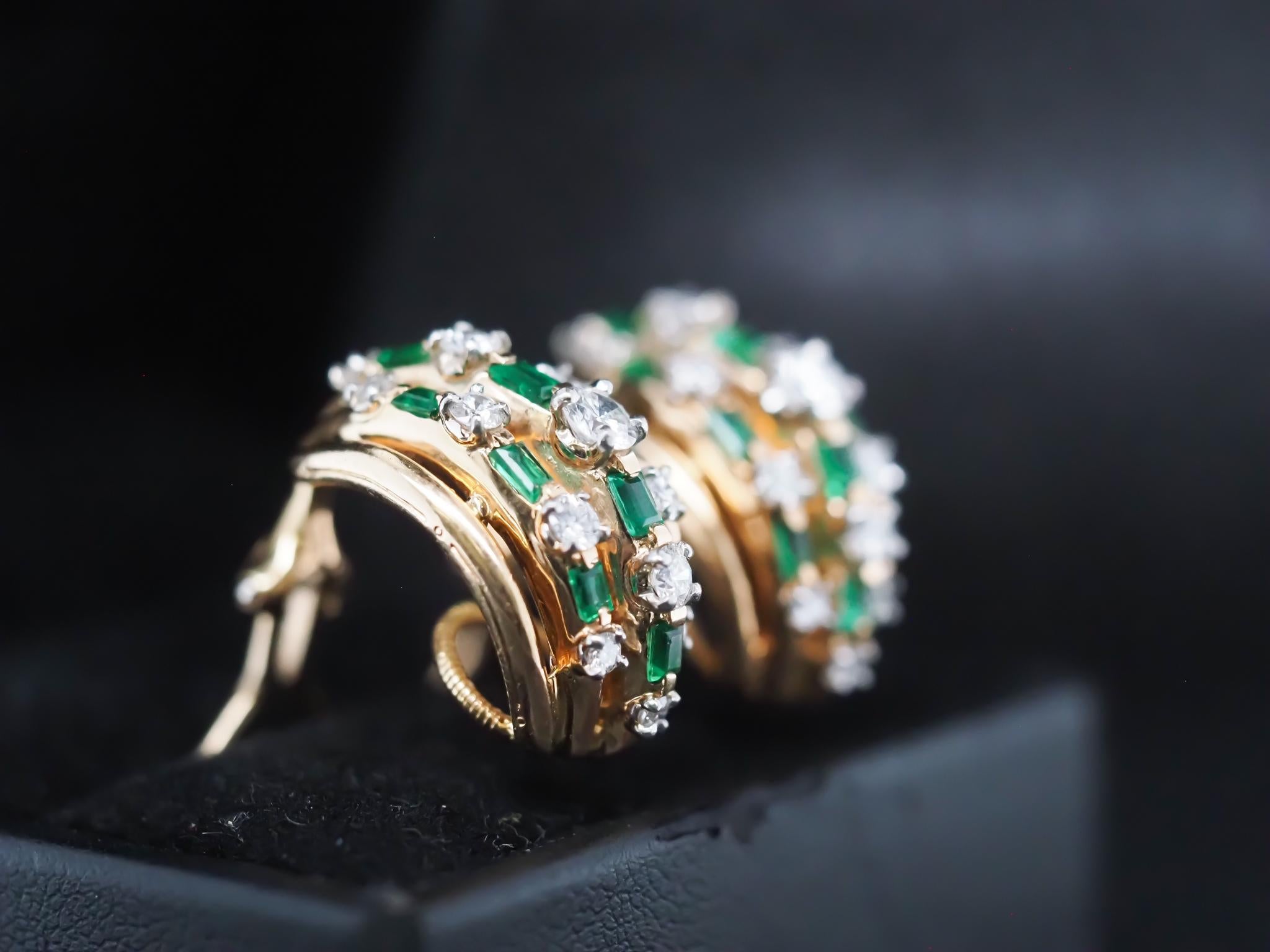 Vintage Oscar Heyman 18K Yellow Gold and Platinum Diamond Emerald Earrings In Good Condition For Sale In Hicksville, NY