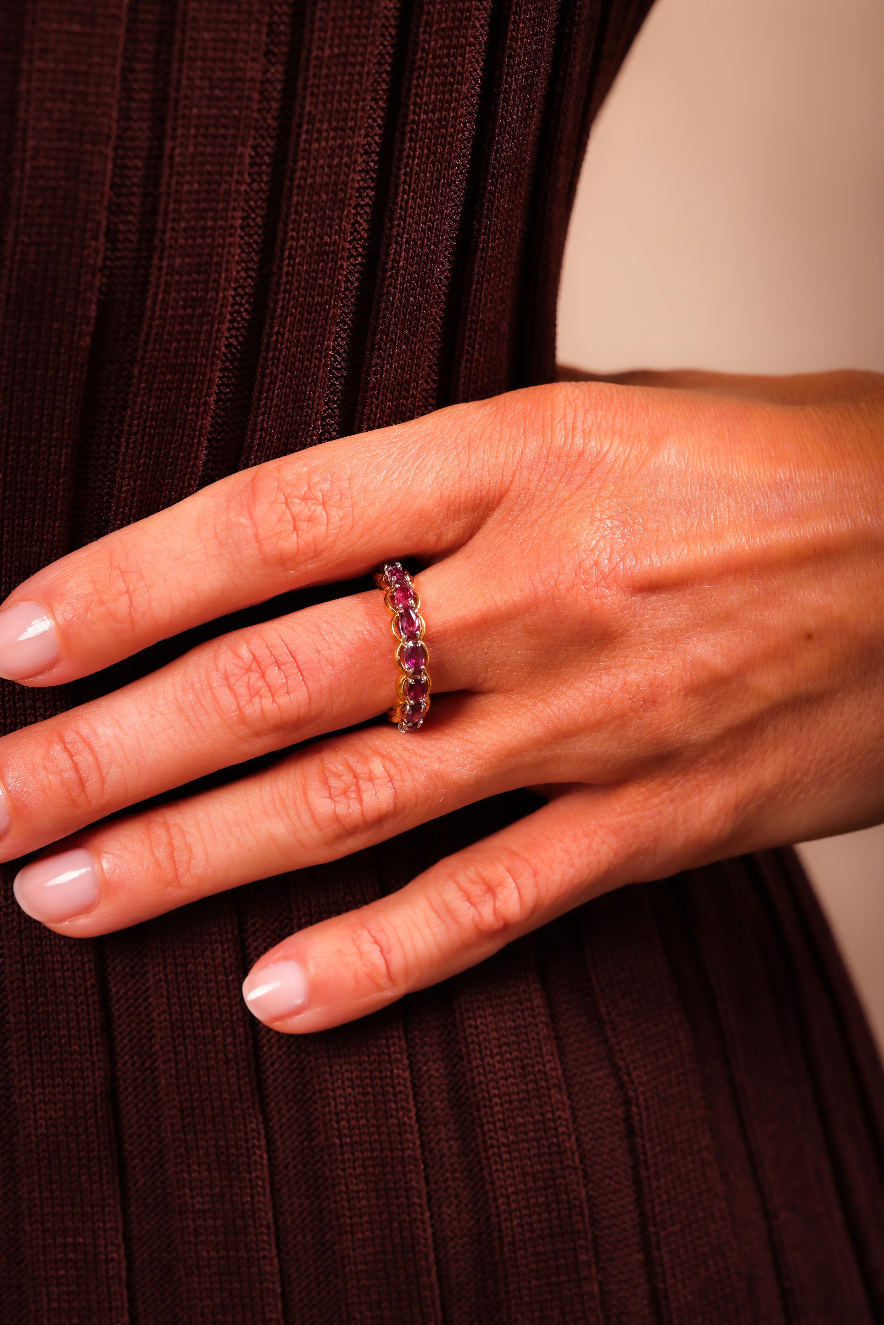 Vintage Oscar Heyman 3 Carat Ruby 18K Yellow Gold Eternity Ring In Excellent Condition In Beverly Hills, CA