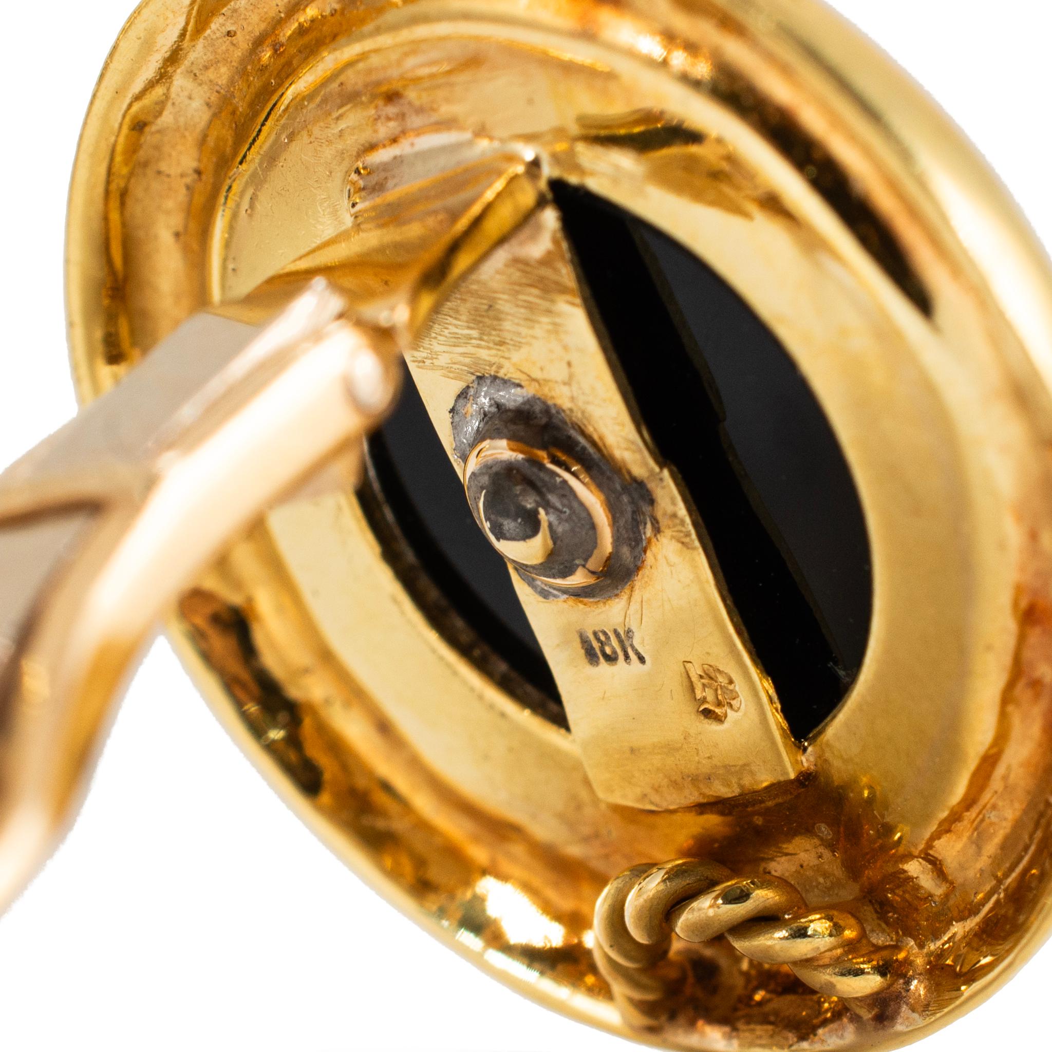 Oscar Heyman and Bros. d'epoca, orecchini a clip in oro giallo 18 carati con diamanti e onice in vendita 3