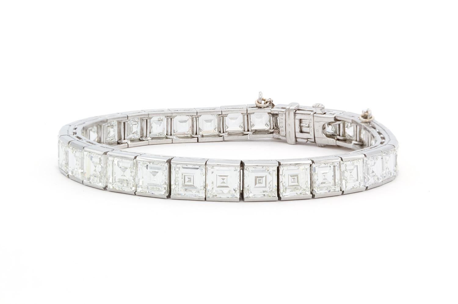 Contemporary Vintage Oscar Heyman Platinum and Carre Cut Diamond Line Bracelet 25.00ctw