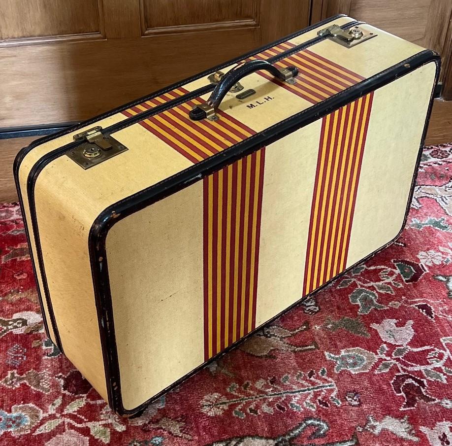 Vintage Oshkosh Suitcase For Sale 6