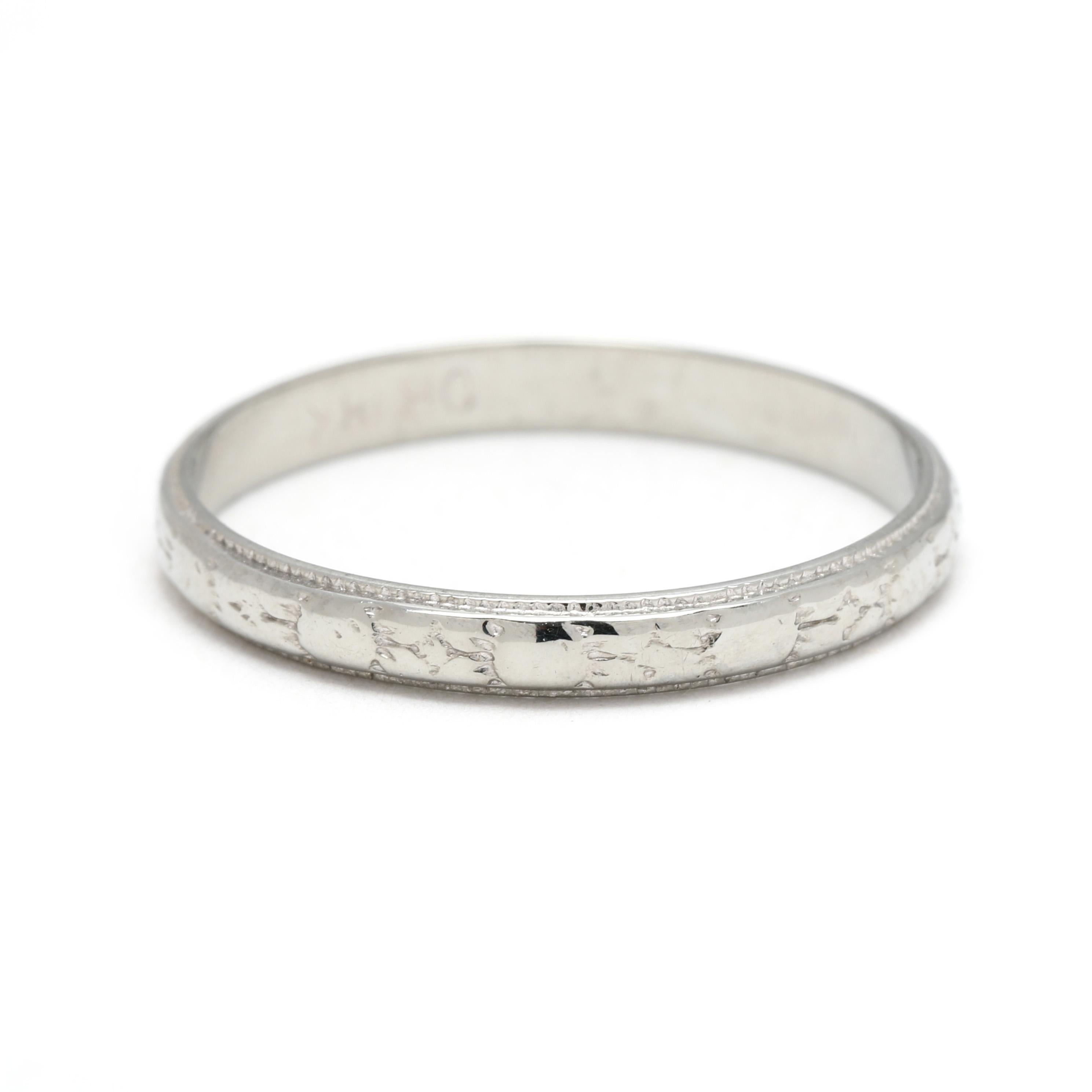 Ring Größe 6.25

Erhebung vom Finger: 1 mm

Breite: 2.5 mm

Gewicht: 1,7 Gramm

Briefmarken: 