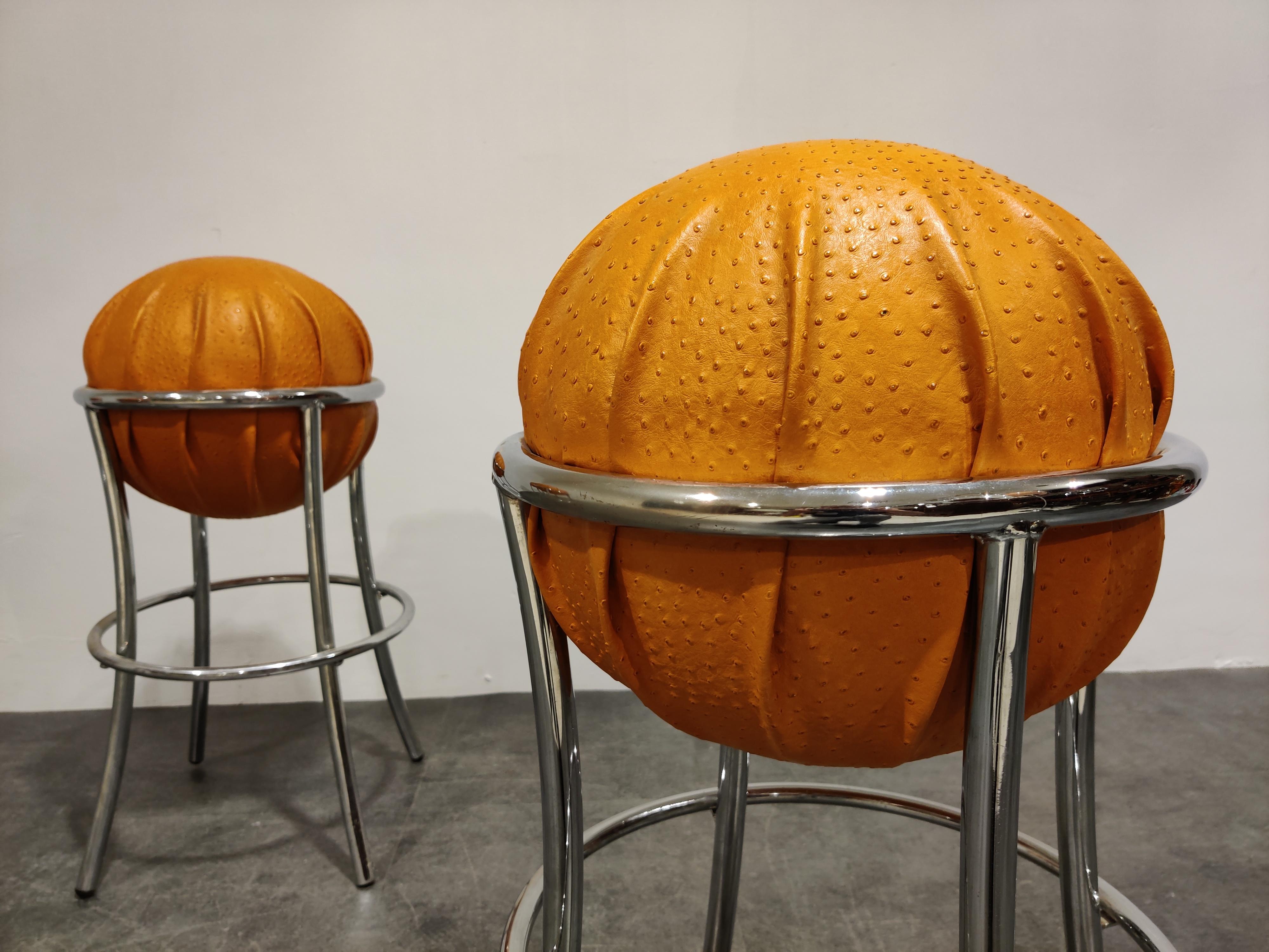 Vintage Ostrich Leather Bar Stools, 1970s In Excellent Condition In Leuven, Vlaams Gewest