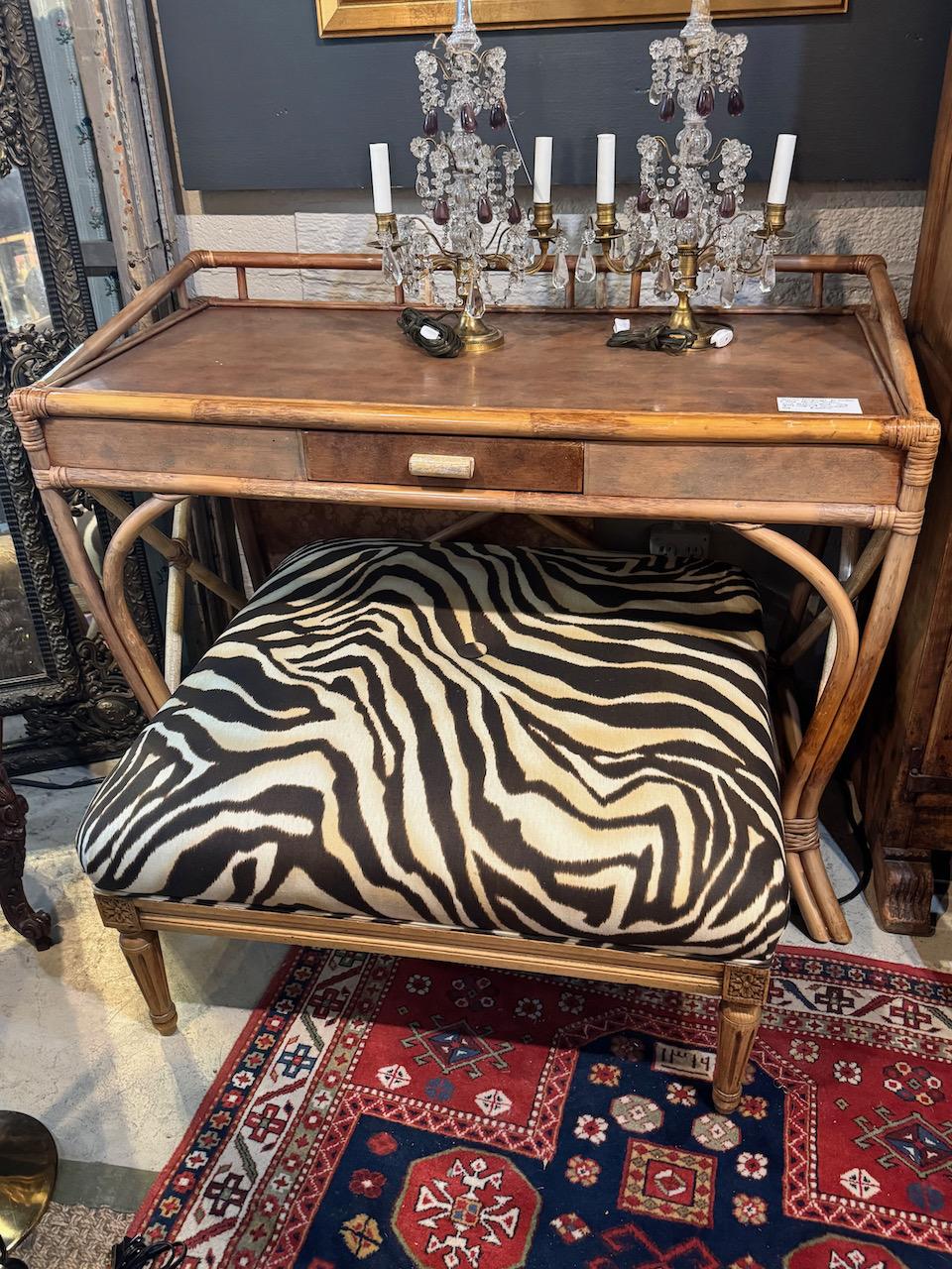 Americano Pouf vintage in lino zebrato in vendita