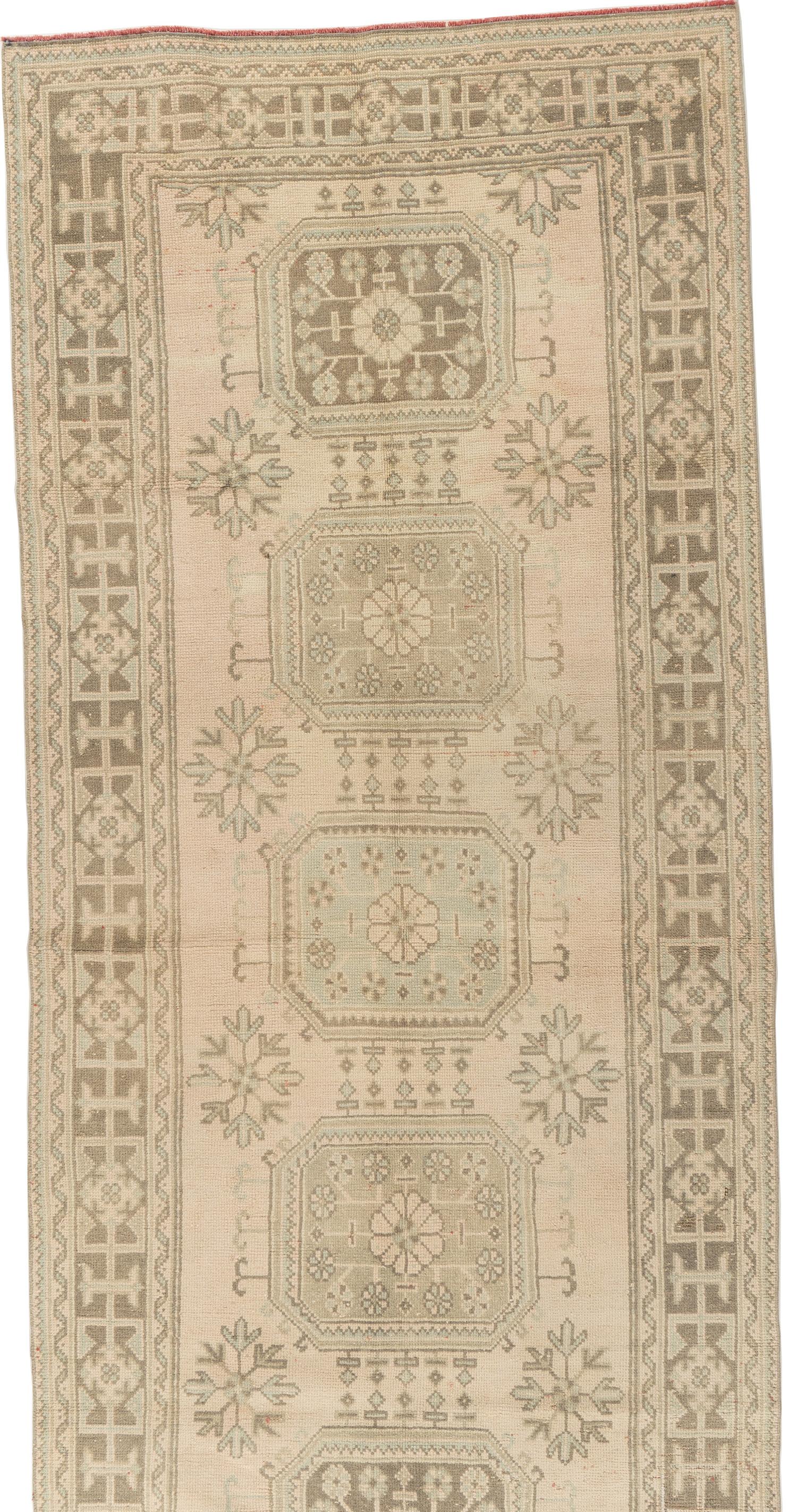 Türkischer Oushak Anatolischer Vintage-Läufer 4'7 X 11'2 (Handgeknüpft) im Angebot