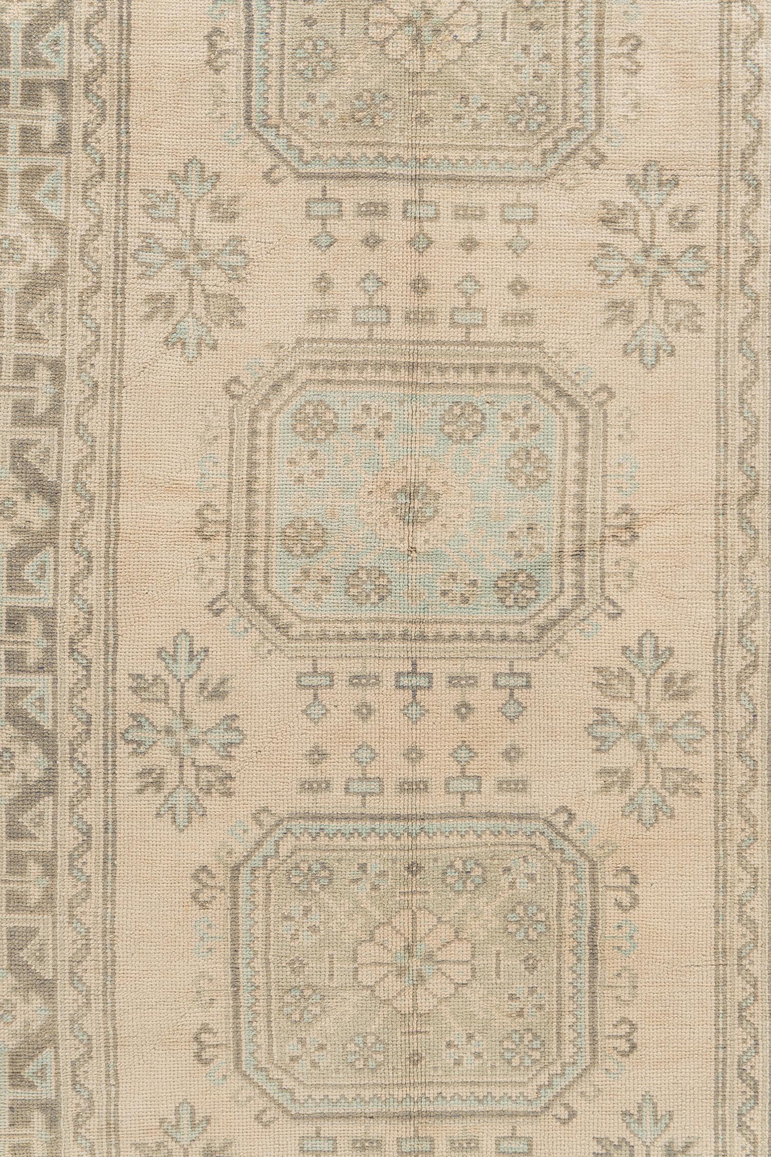 Vintage Oushak Anatolian Runner 4'7 X 11'2 In Good Condition For Sale In New York, NY