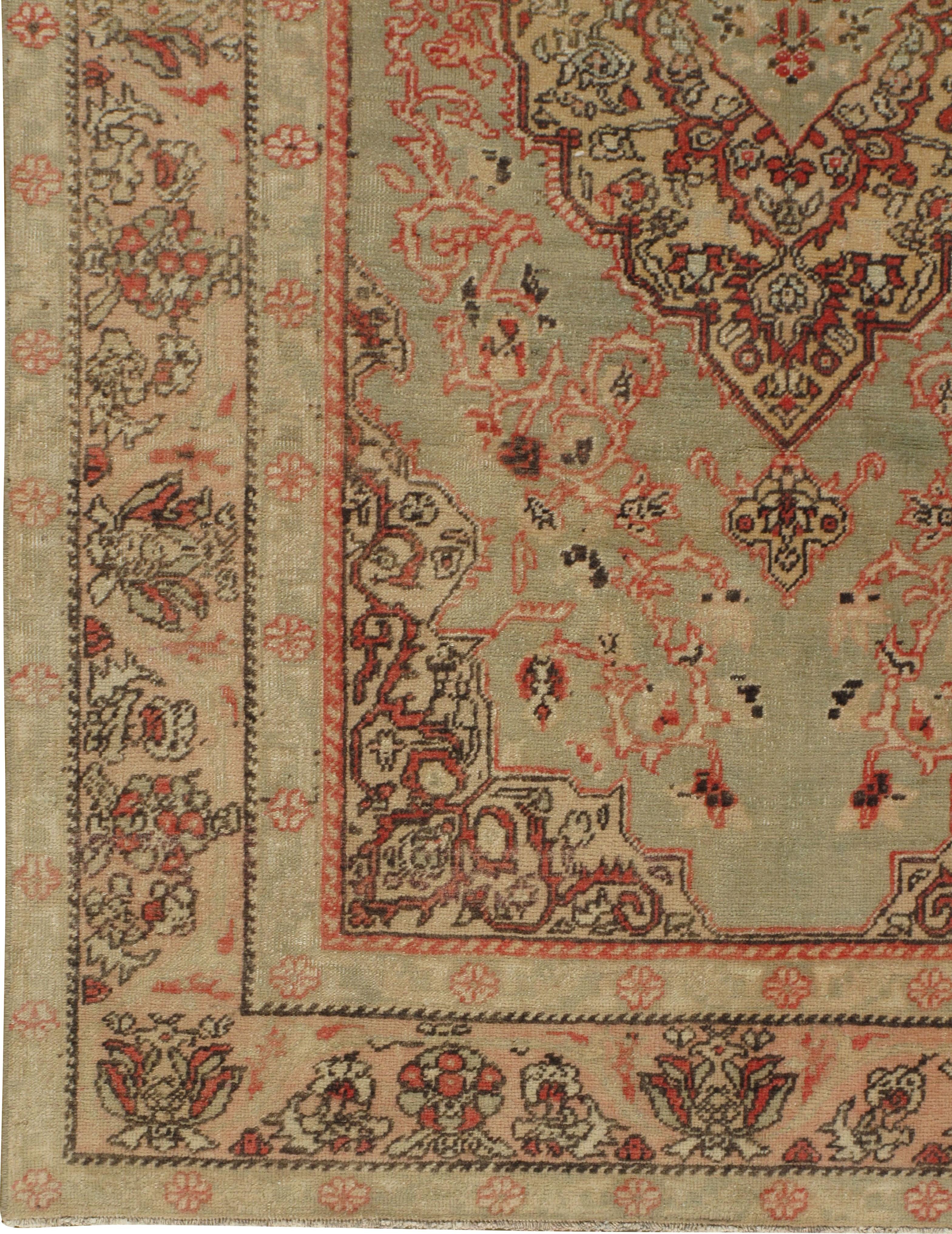 Oushak-Teppich im Vintage-Stil, um 1940  4'2 x 6'11 m (Wolle) im Angebot