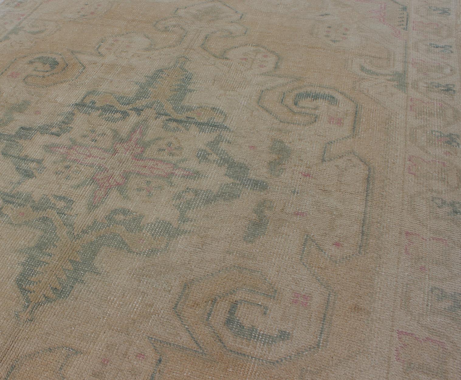 Vintage Oushak Rug from Turkey with Muted Colors and Floral Medallion For Sale 4