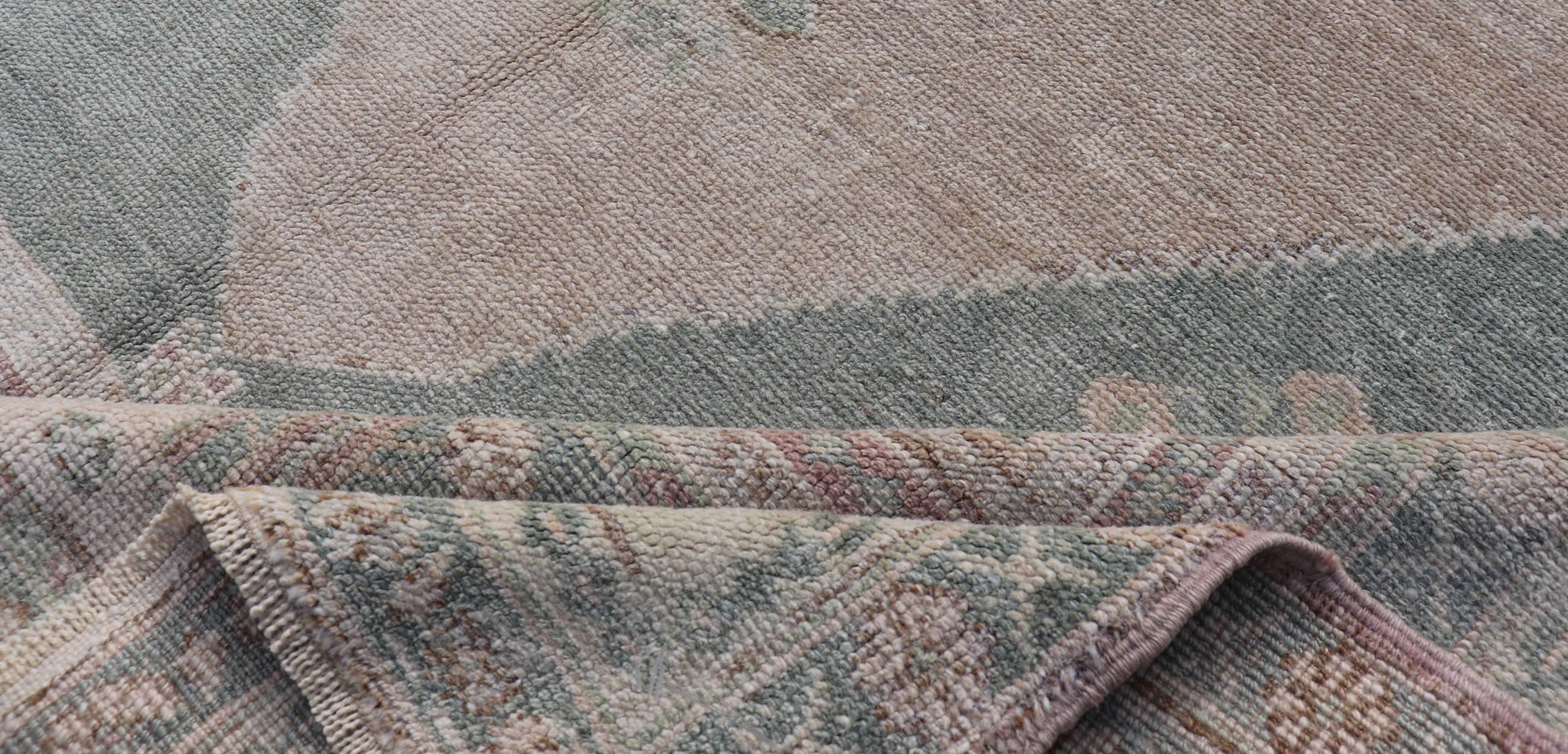 Tapis Vintage Oushak en Taupe atténué, Lavande, Blush et Light Brown en vente 3