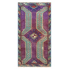 Vintage Oushak-Teppich in Violett und Lila mit geometrischen Medaillons, von Rug & Kilim
