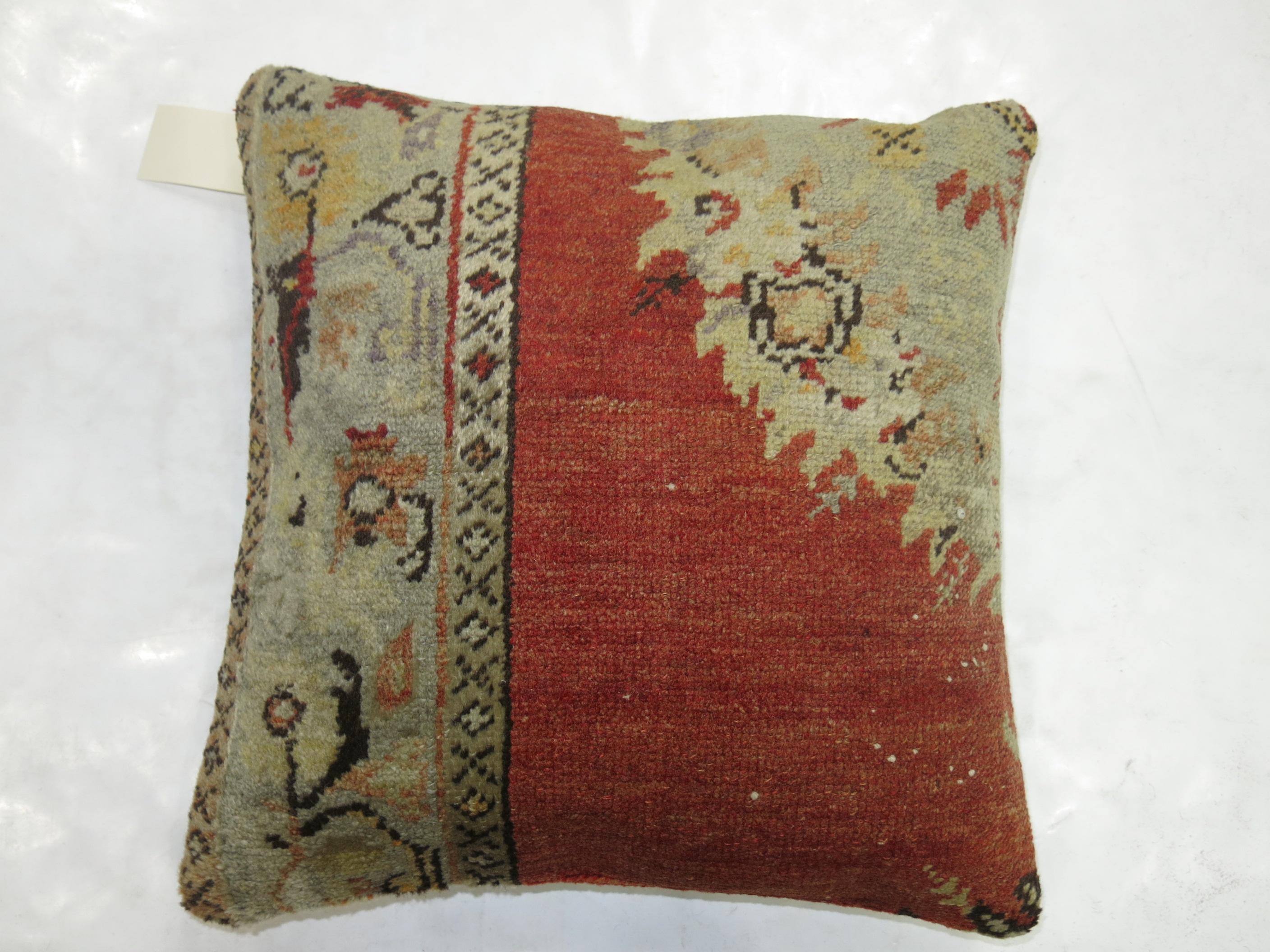 Vintage Oushak Rug Pillow In Excellent Condition In New York, NY