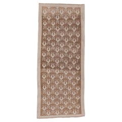 Alfombra Oushak Vintage - Motivo de tulipanes repetidos en tonos neutros