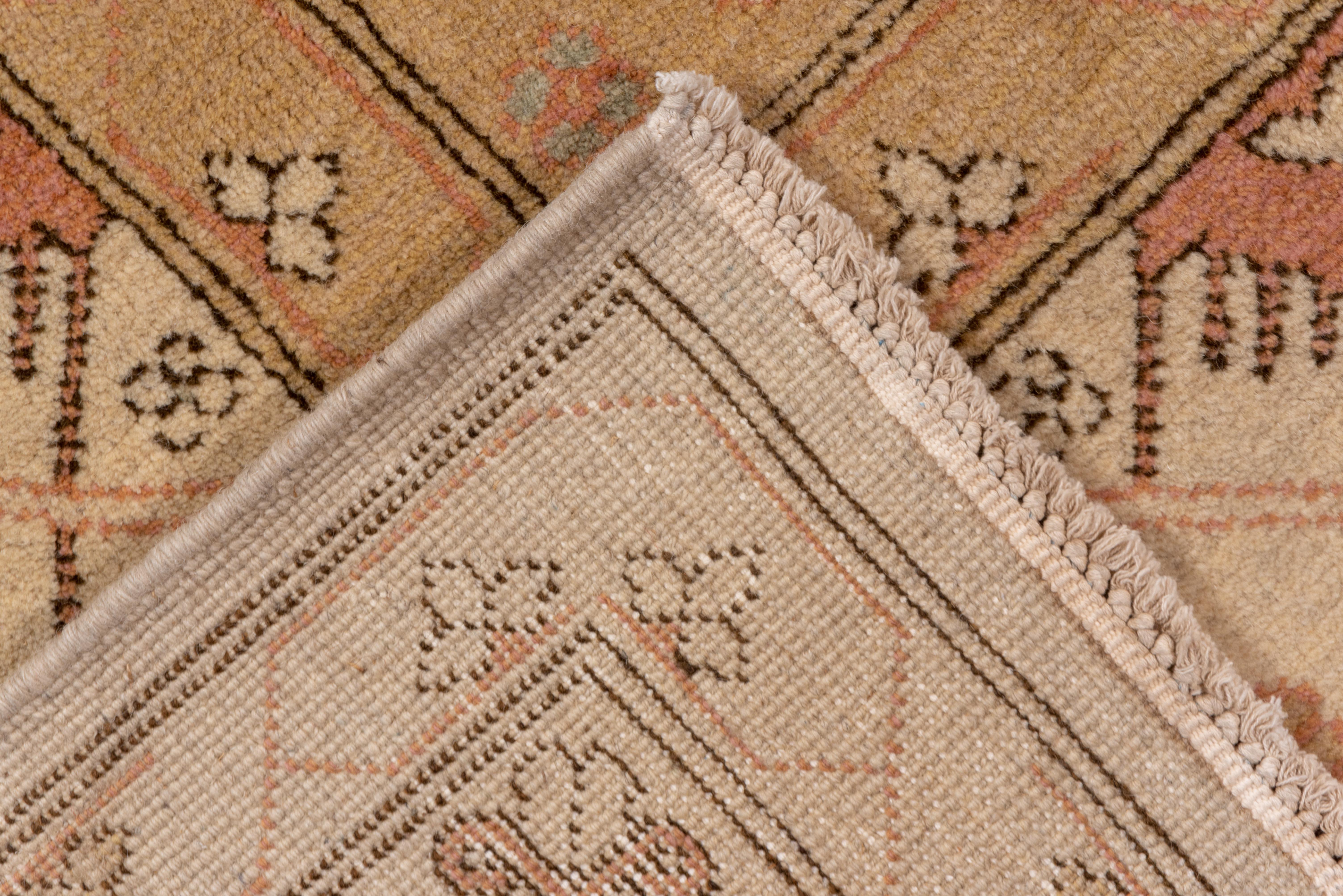 Tappeto Oushak vintage Medaglione turco con bordo botanico In condizioni buone in vendita a New York, NY