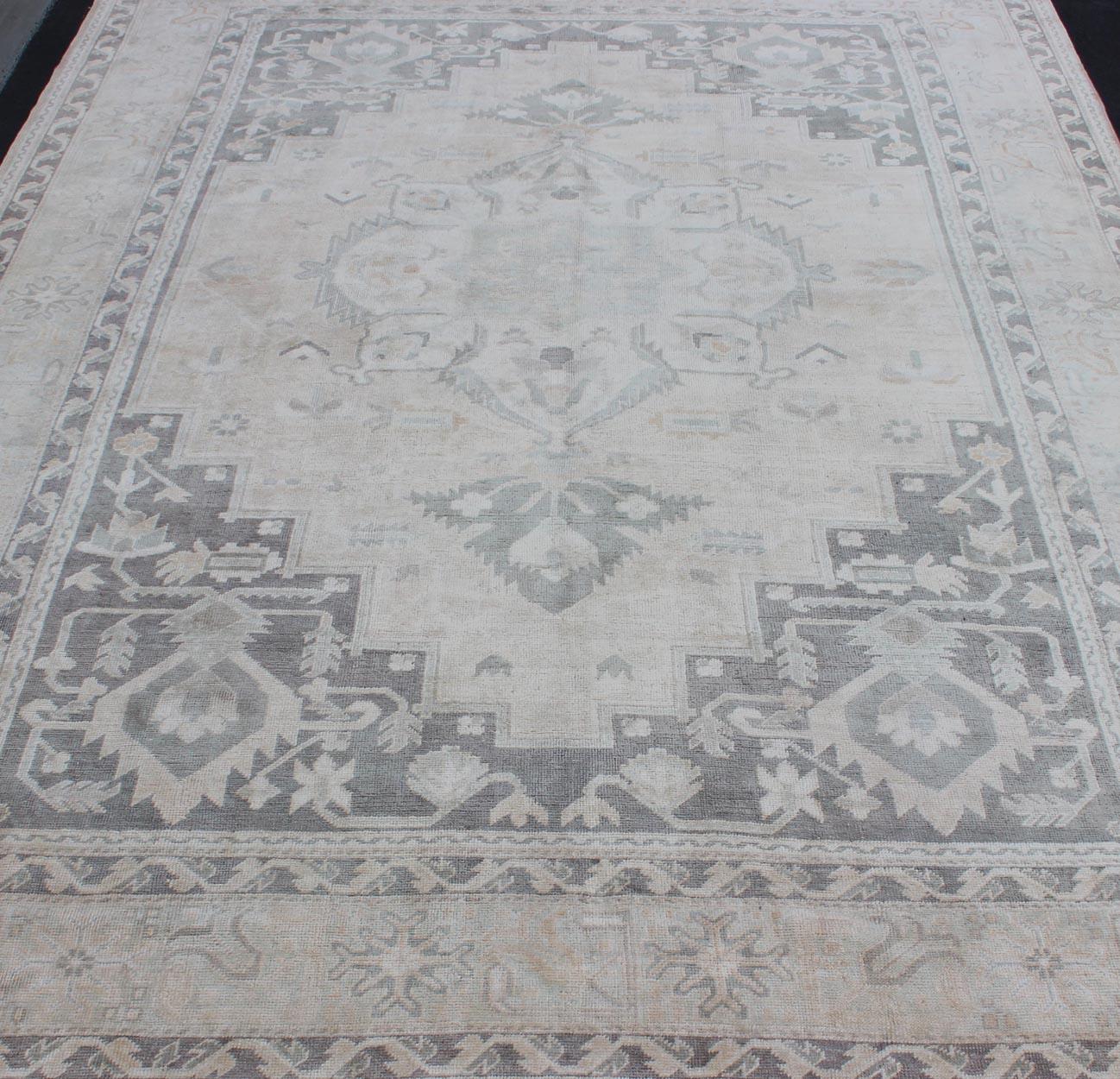 Vintage Oushak Rug with Layered Classic Medallion Design and Ornate Cornices For Sale 2