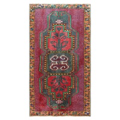 Vintage Oushak Teppich mit polychromen geometrischen Medaillons, von Rug & Kilim