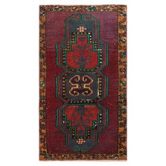 Vintage Oushak Teppich mit polychromen geometrischen Medaillons, von Rug & Kilim