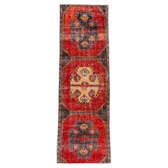 Traves de Mesa Vintage Oushak - Triple Medallón en Rojo Fuego y Carbón