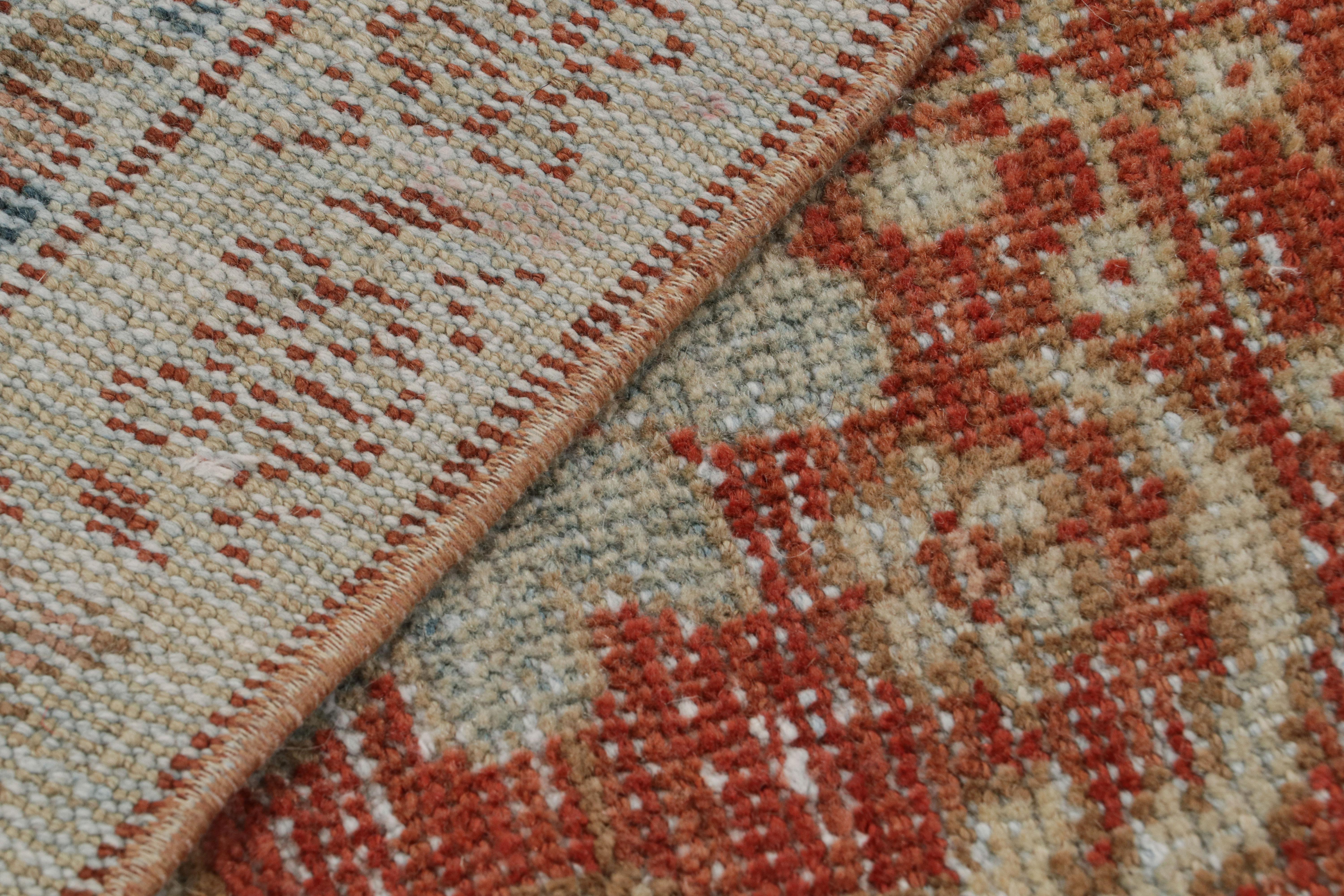 Europäischer Vintage-Teppich im Oushak-Stil in Rot mit Blumenmustern von Rug & Kilim (Wolle) im Angebot