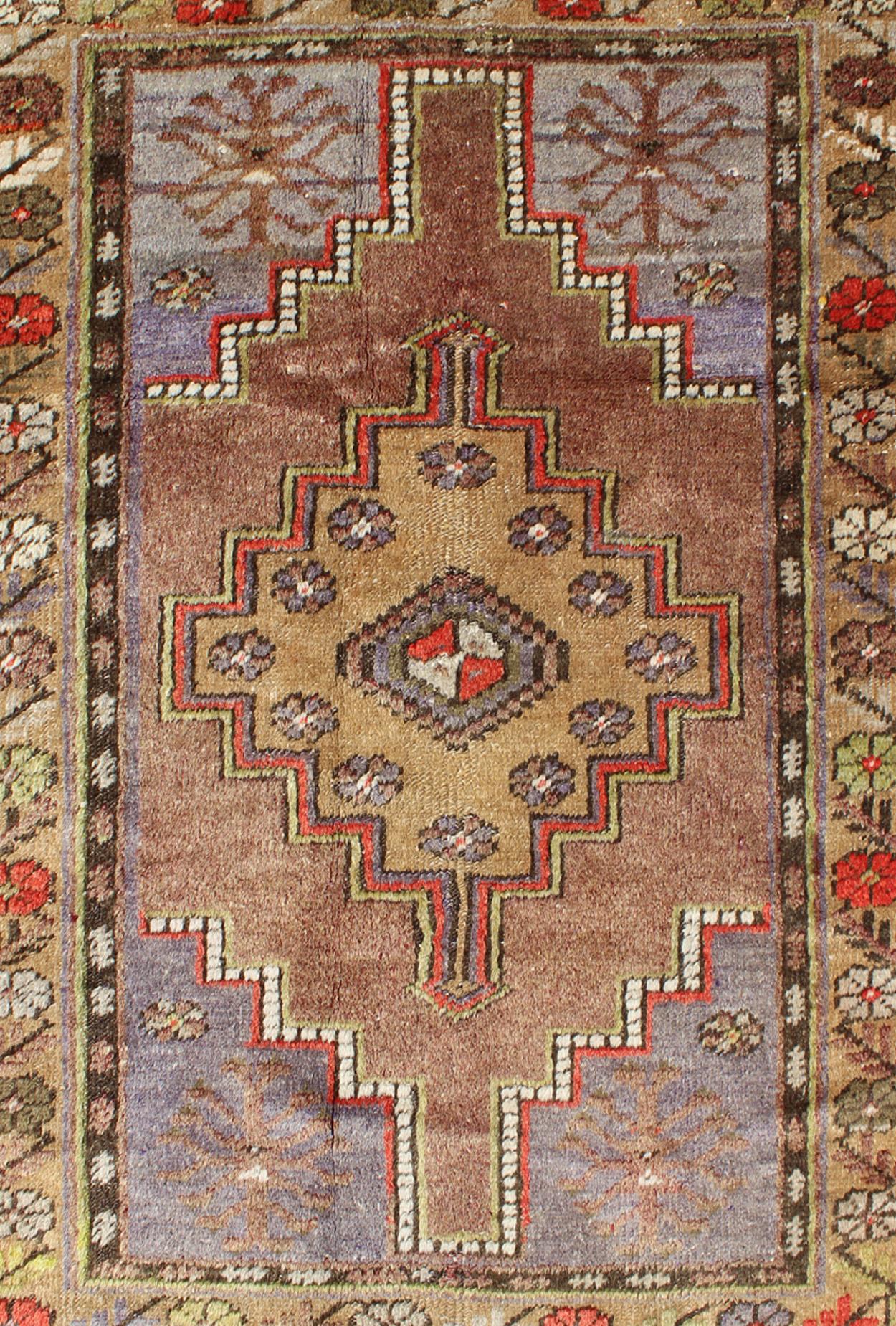 Wool Vintage Oushak with Geometric Motifs Filled with Medallion For Sale
