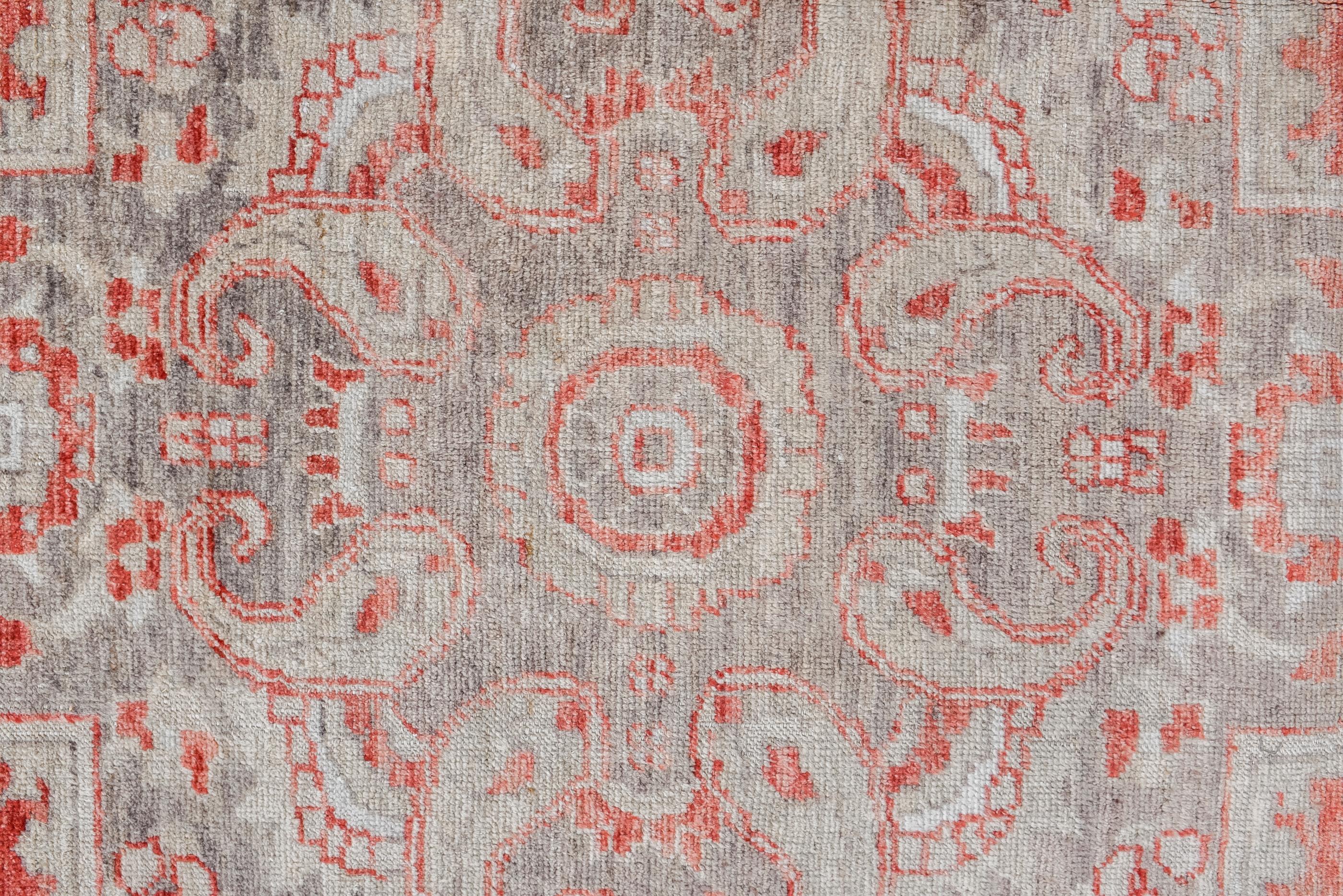Annodato a mano Oushak d'epoca con campo rosso ruggine e disegni floreali in vendita