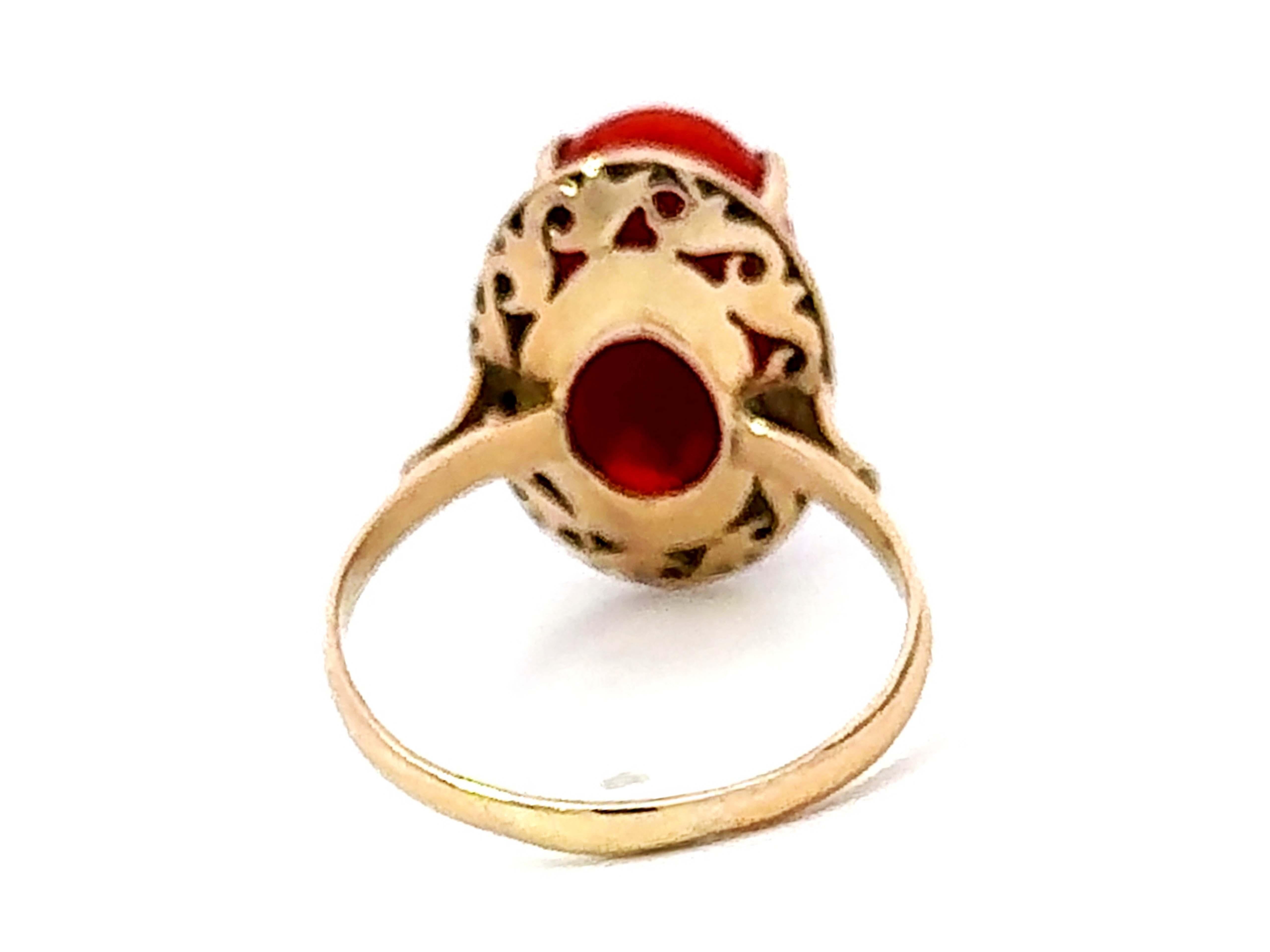 Vintage Oval Aka Coral Ring 14k Yellow Gold For Sale 1