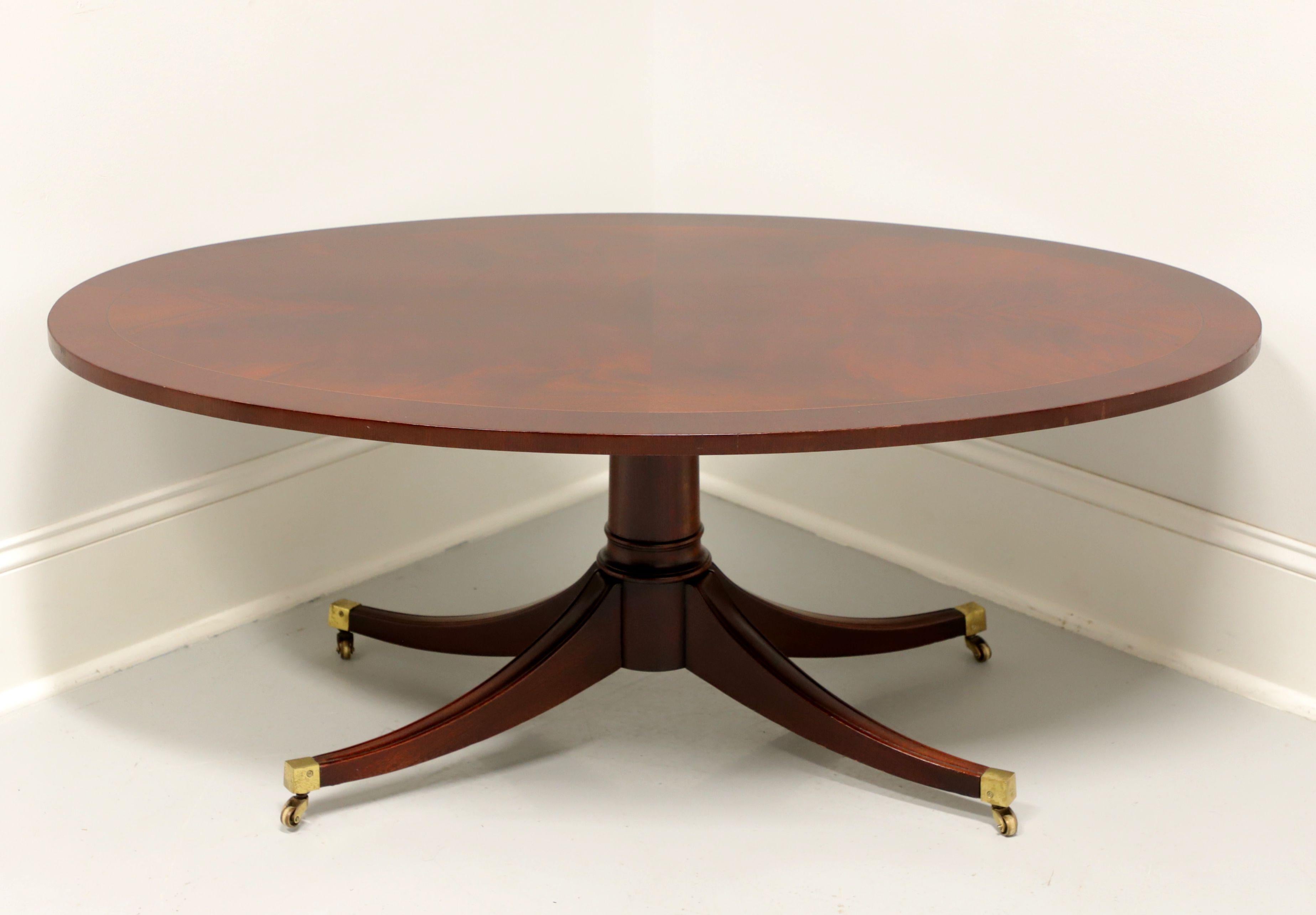 20th Century Vintage Oval Banded Mahogany Georgian Style Coffee / Cocktail Table