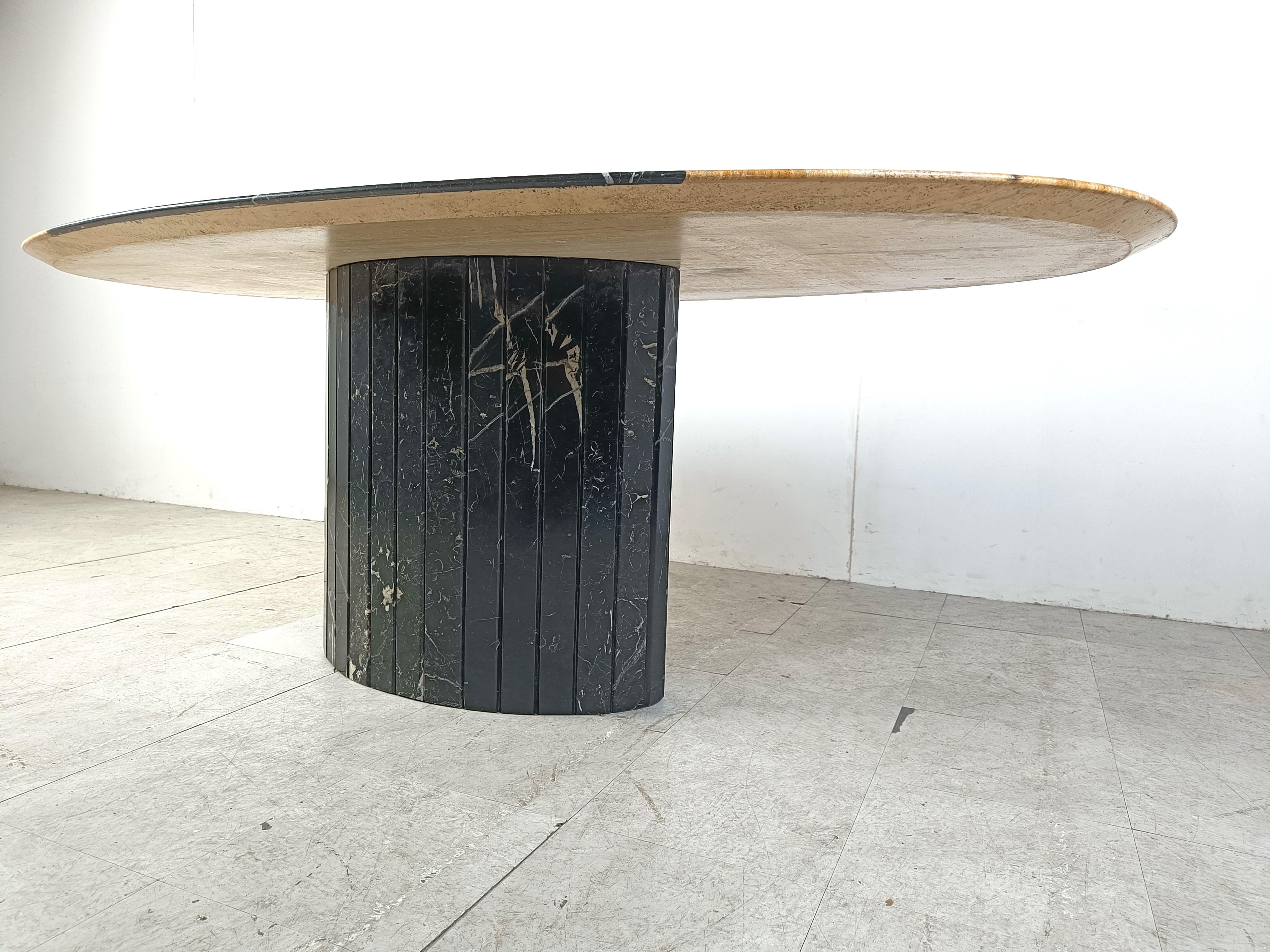 Vintage oval black marble and onyx dining table, 1970s  In Excellent Condition For Sale In HEVERLEE, BE