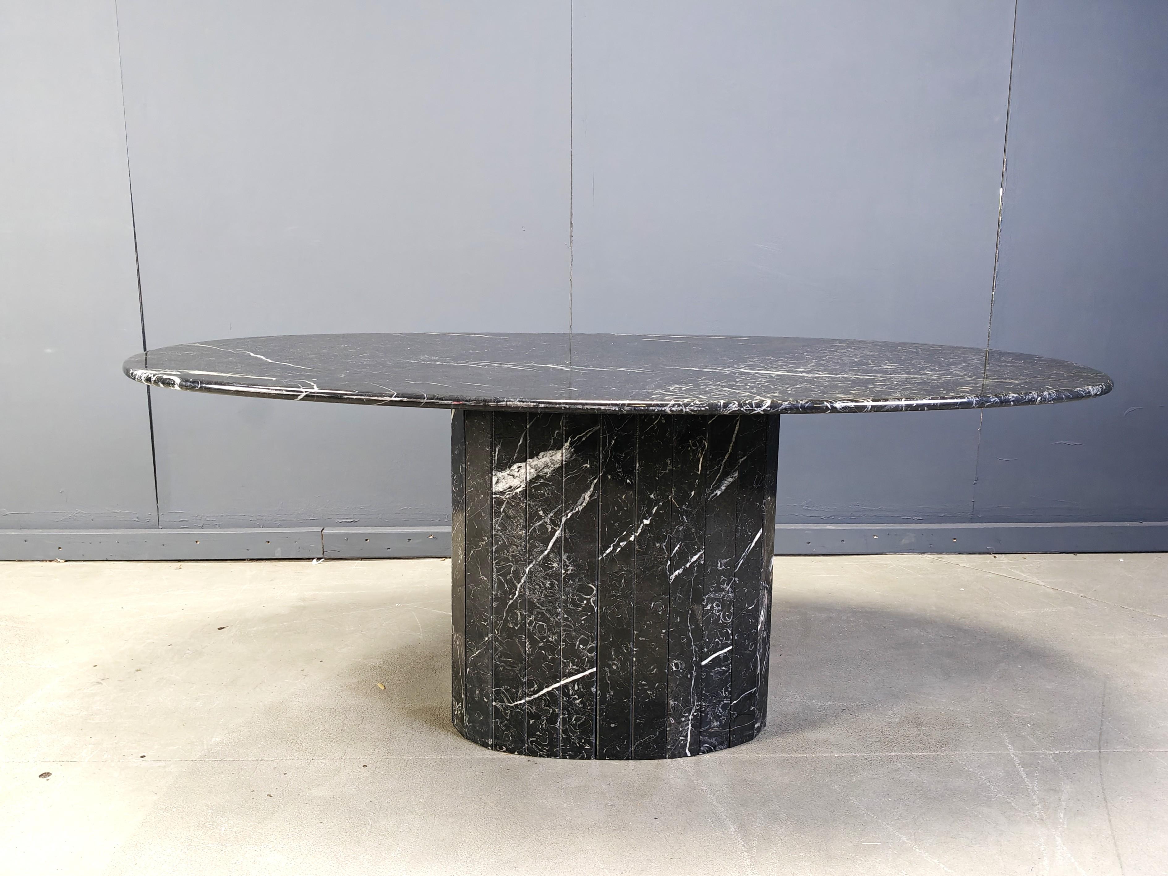 Vintage oval black marble dining table, 1970s For Sale 3