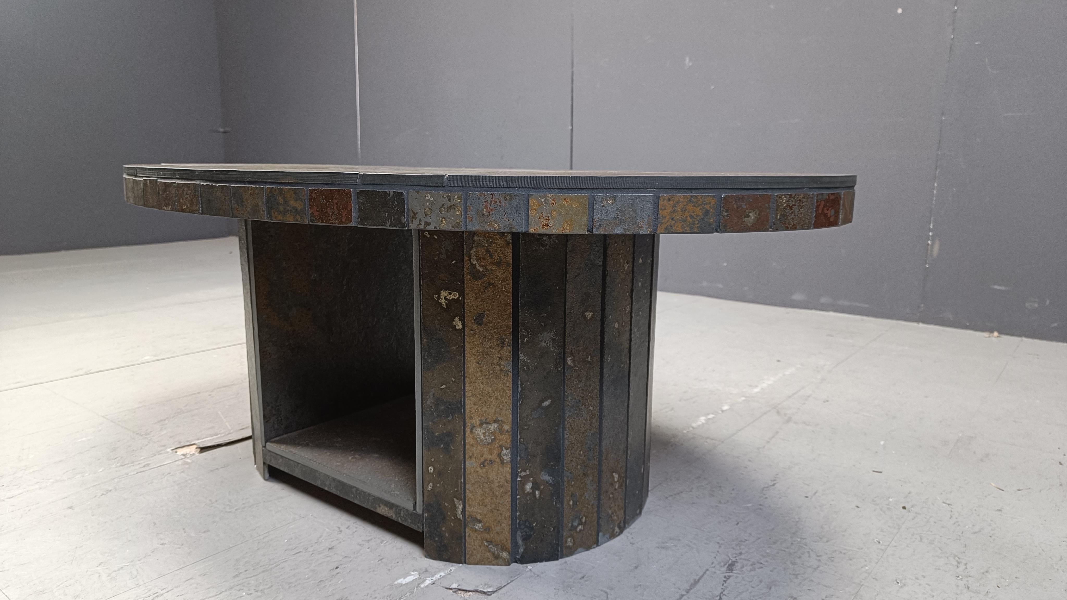 Vintage oval brutalist coffee table, 1970s For Sale 3