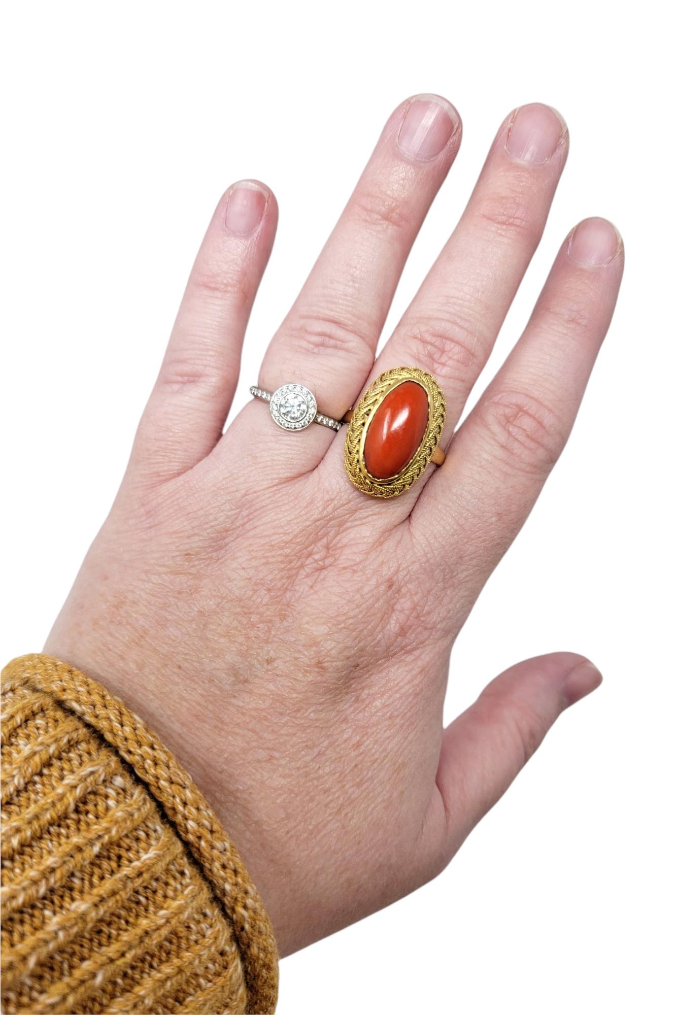 Vintage Oval Cabochon Coral Solitaire Ring with Braided Halo in 18 Karat Gold For Sale 5
