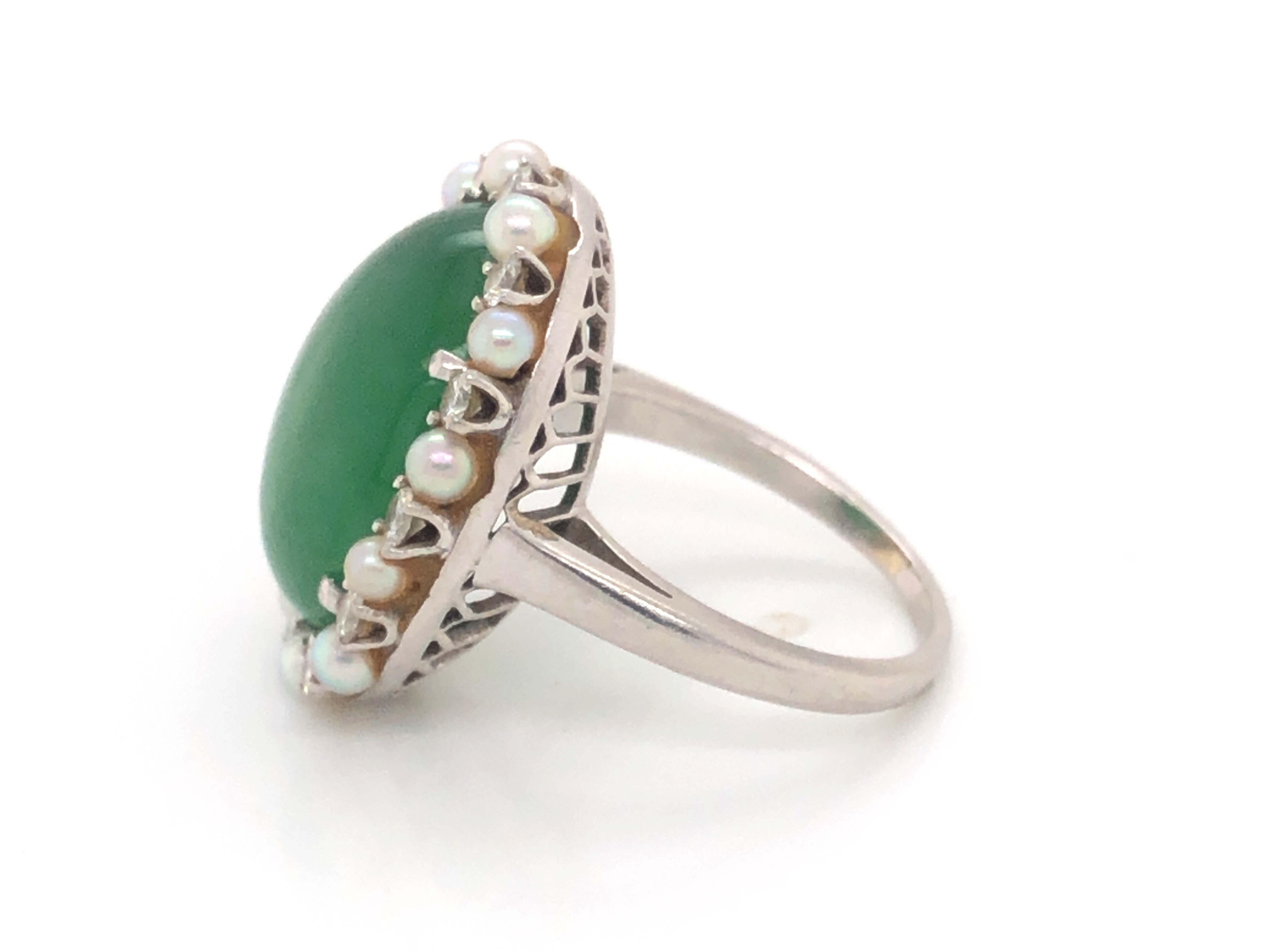 GIA Jadeite Jade Pearl and Diamond Halo Ring in Platinum For Sale 2