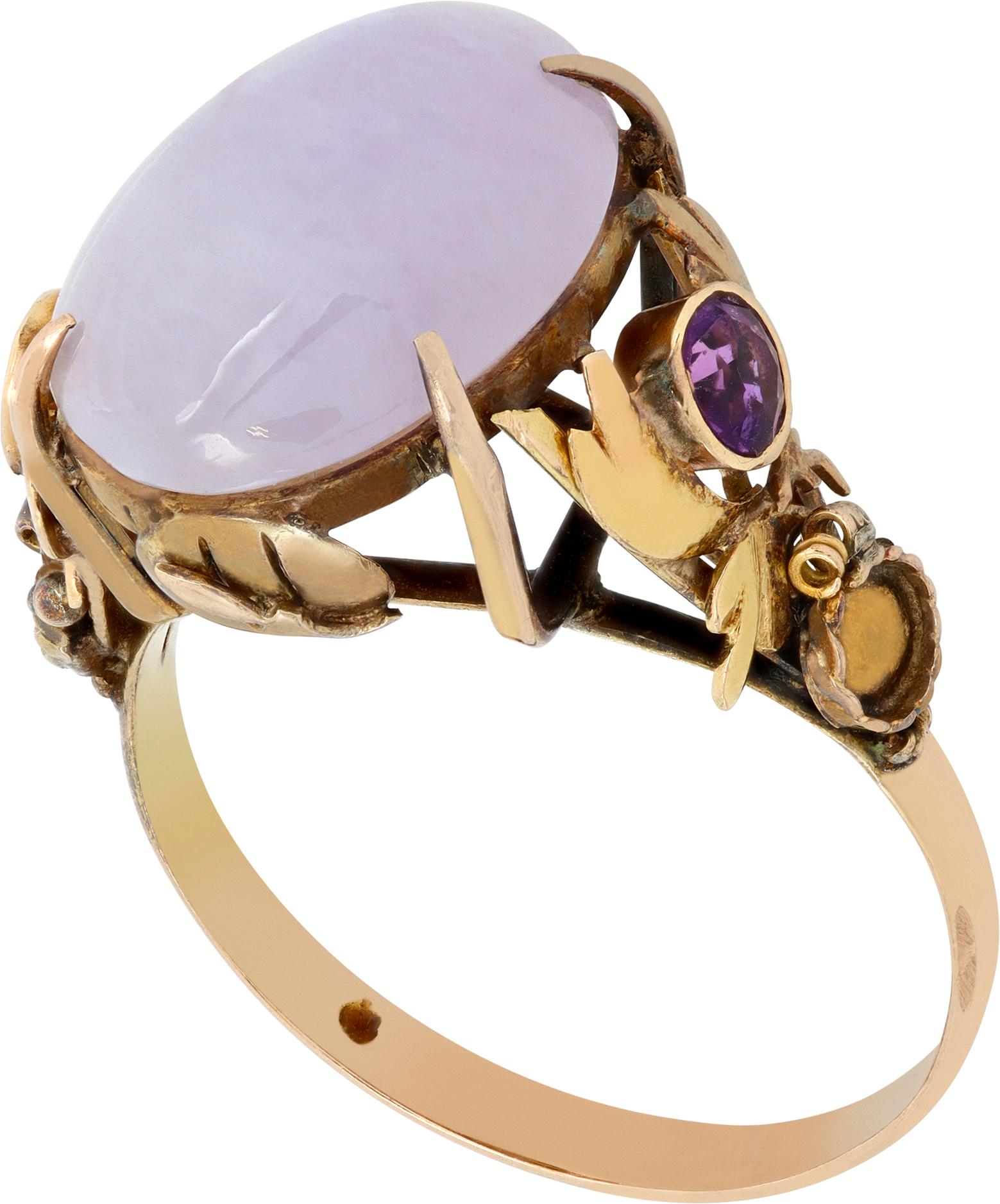 Vintage Oval Cabochon Lavender Jade Amethyst Rose Gold Ring In Excellent Condition For Sale In Surfside, FL