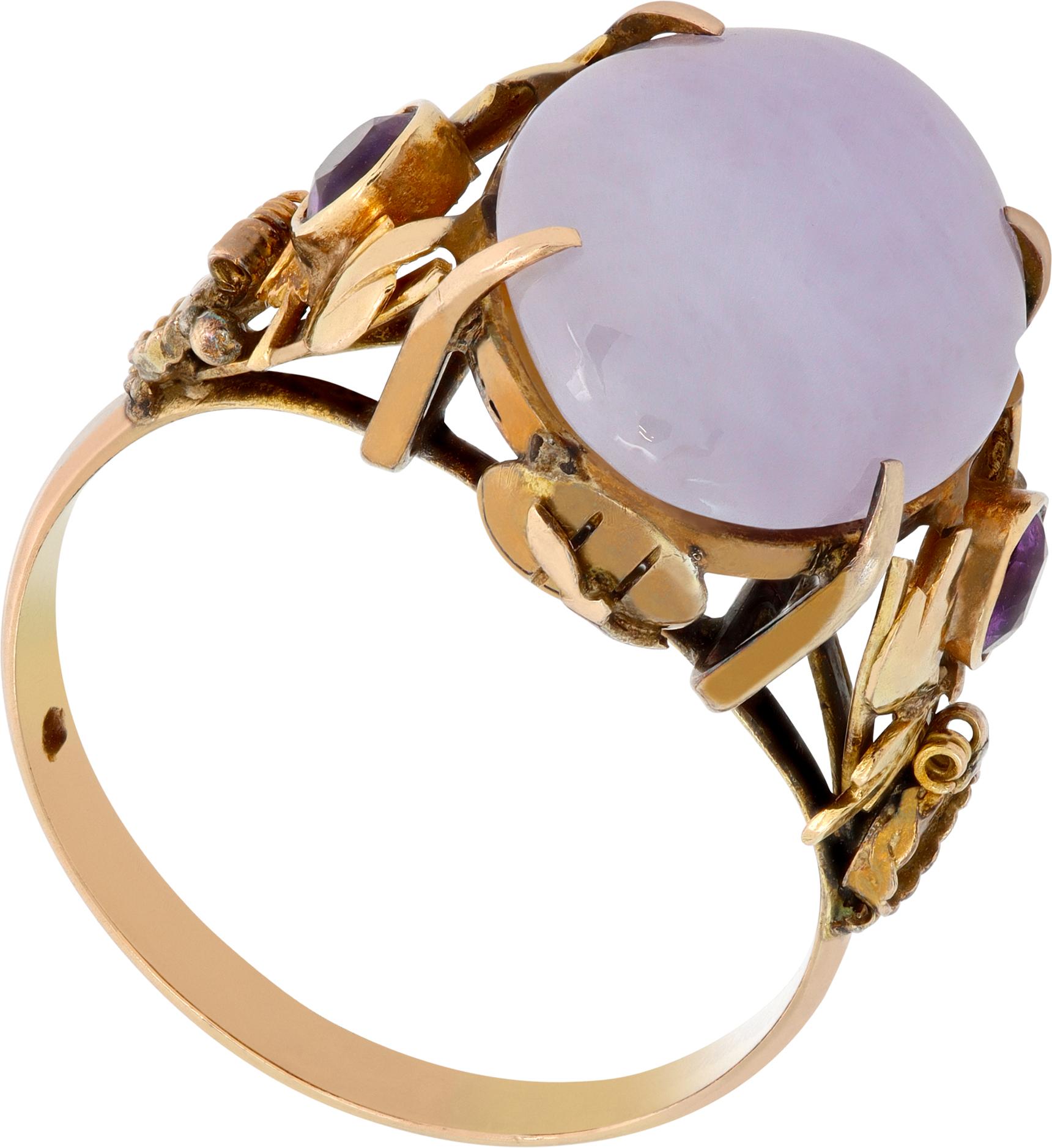 Women's Vintage Oval Cabochon Lavender Jade Amethyst Rose Gold Ring For Sale