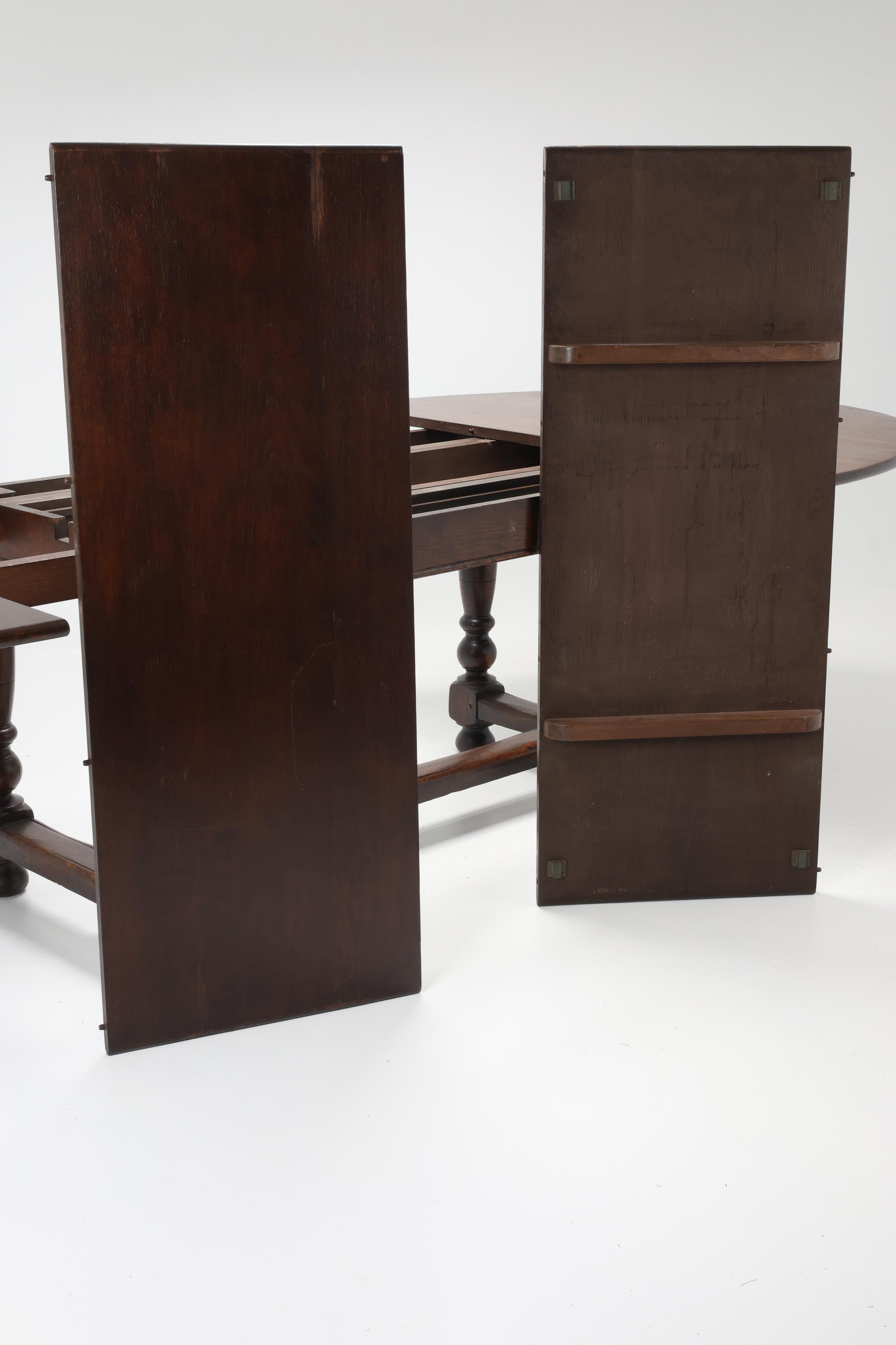 Vintage Oval Dining Table, Early 20th Century For Sale 5