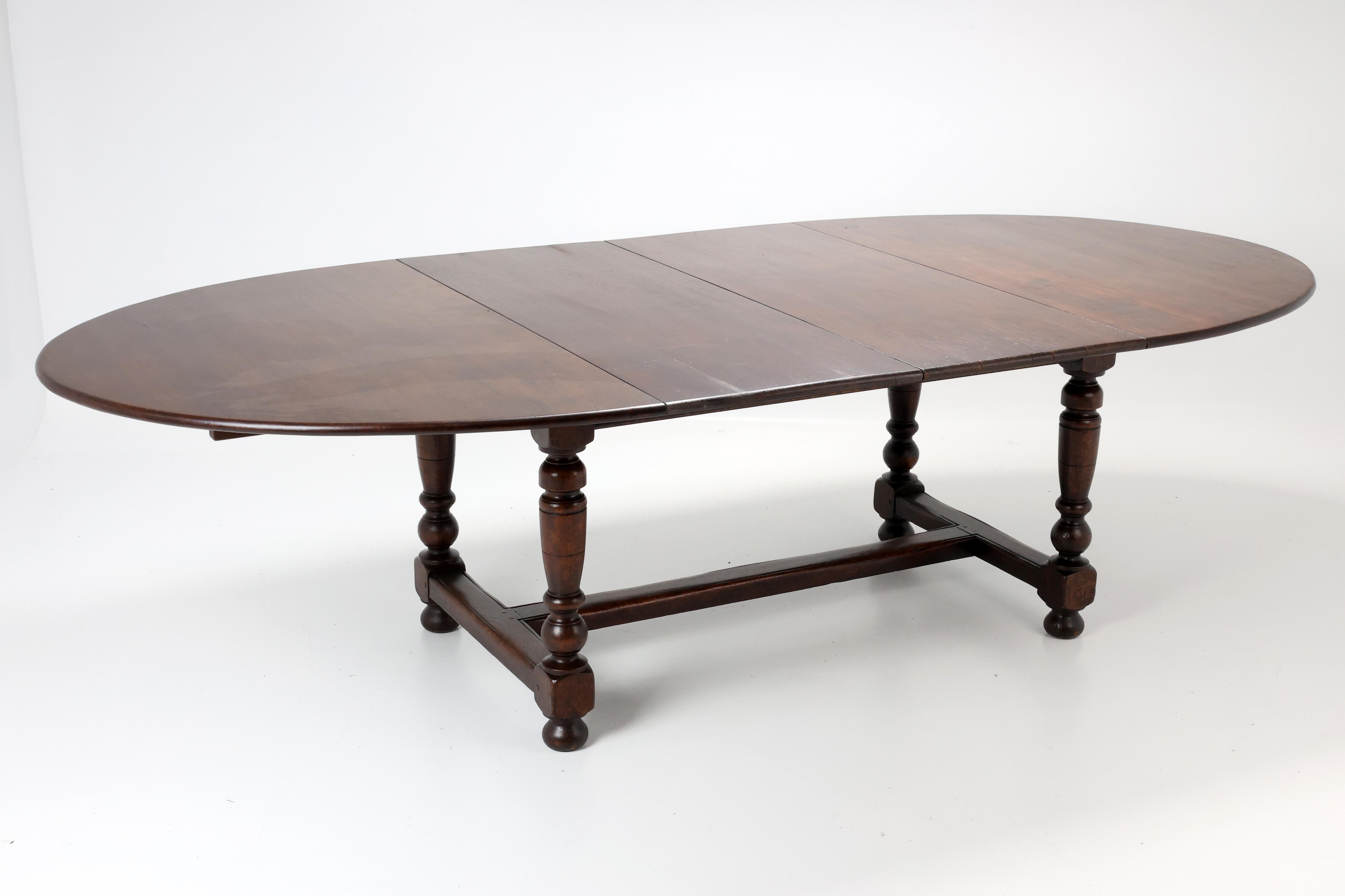 French Provincial Vintage Oval Dining Table, Early 20th Century For Sale