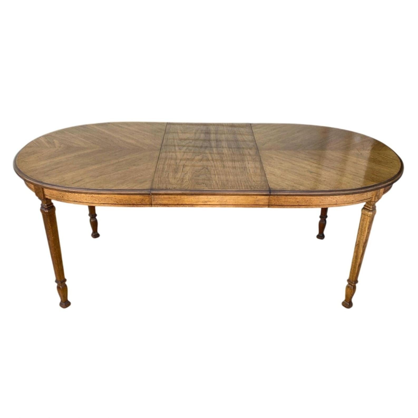 Table de salle à manger ovale vintage avec feuille, plateau en placage assorti au livre, pieds sculptés