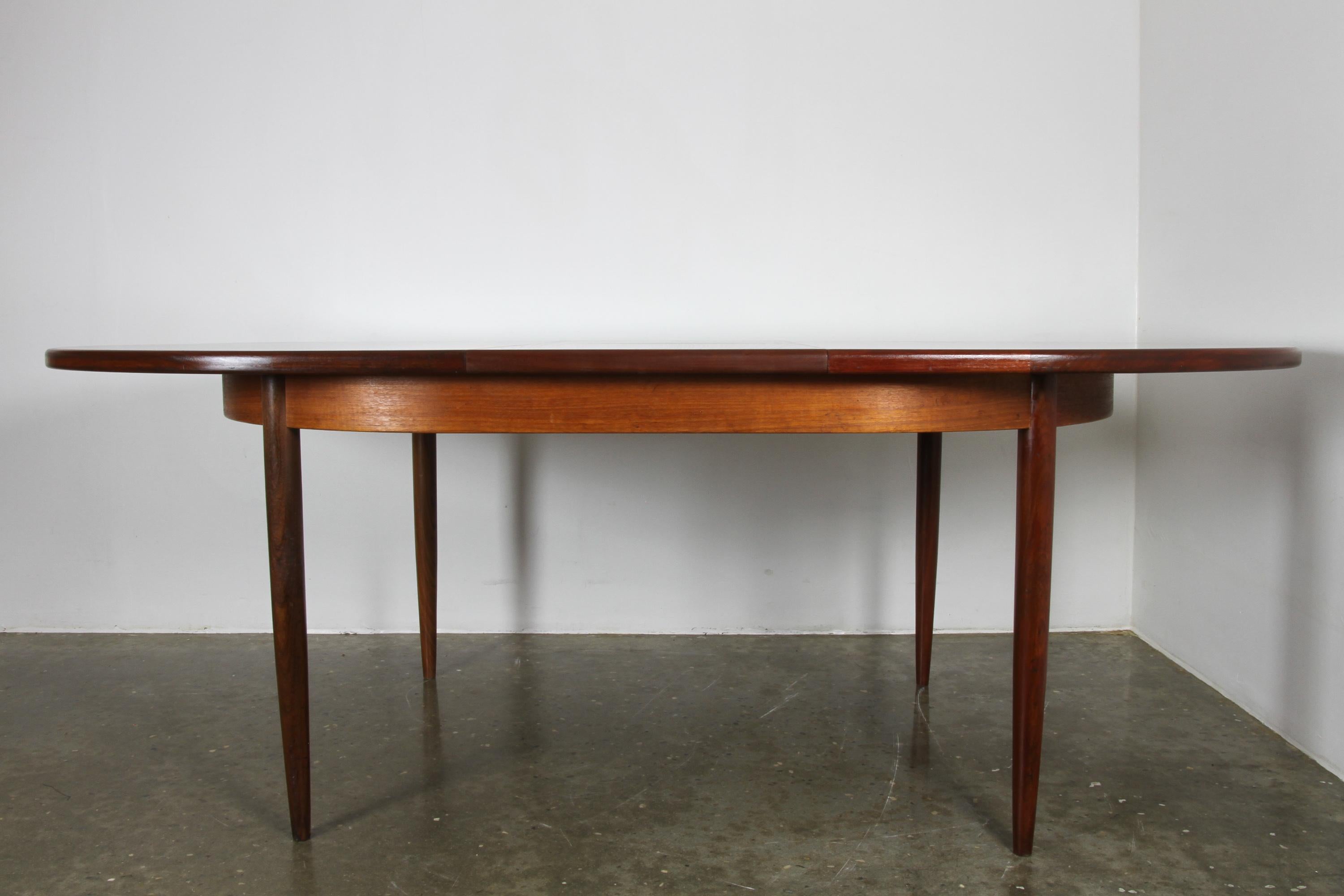 Vintage Oval Extendable Teak and Redwood Dining Table by G-Plan, 1960s 5